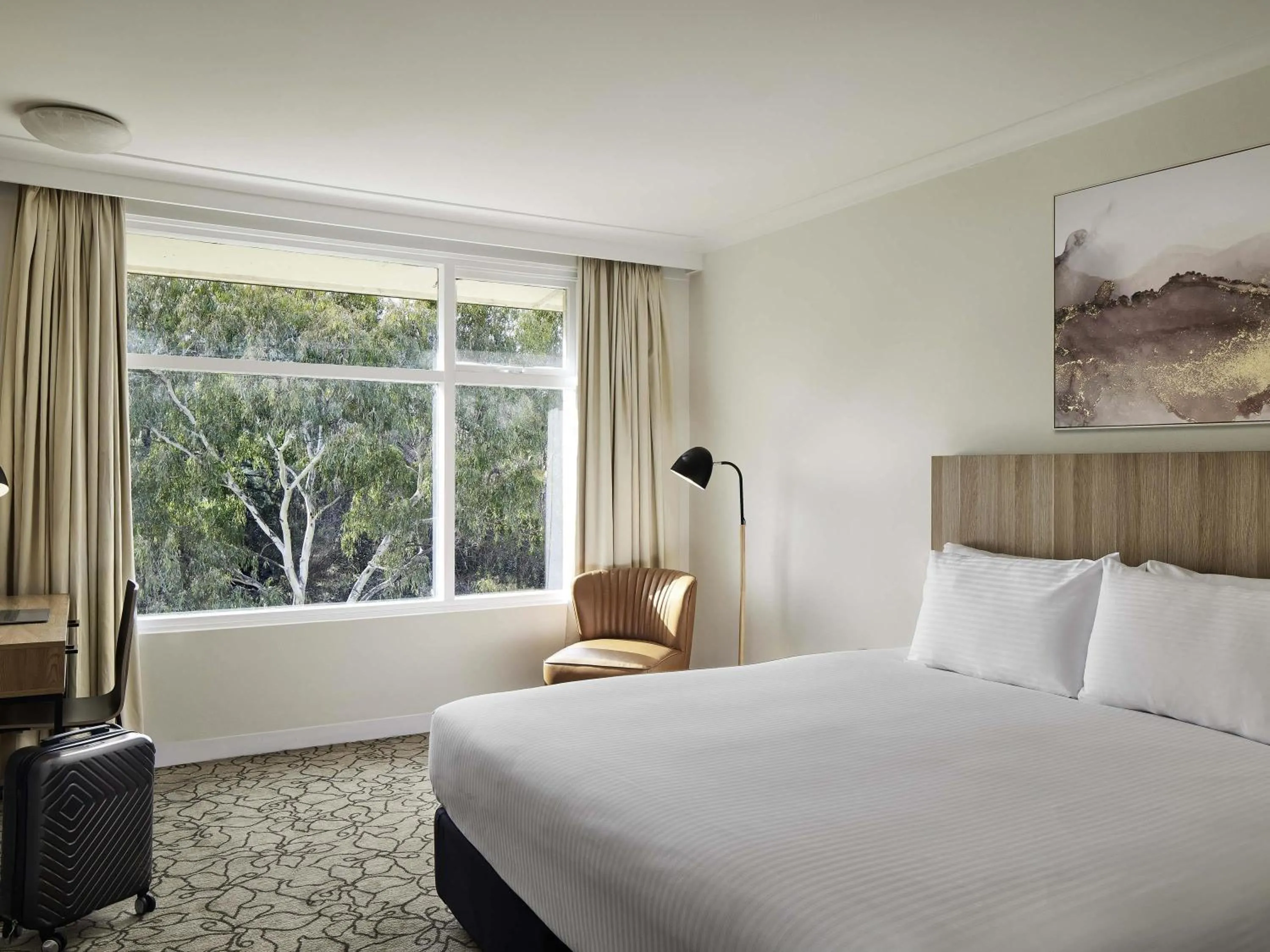 Bedroom, Bed in ibis Styles Tamworth