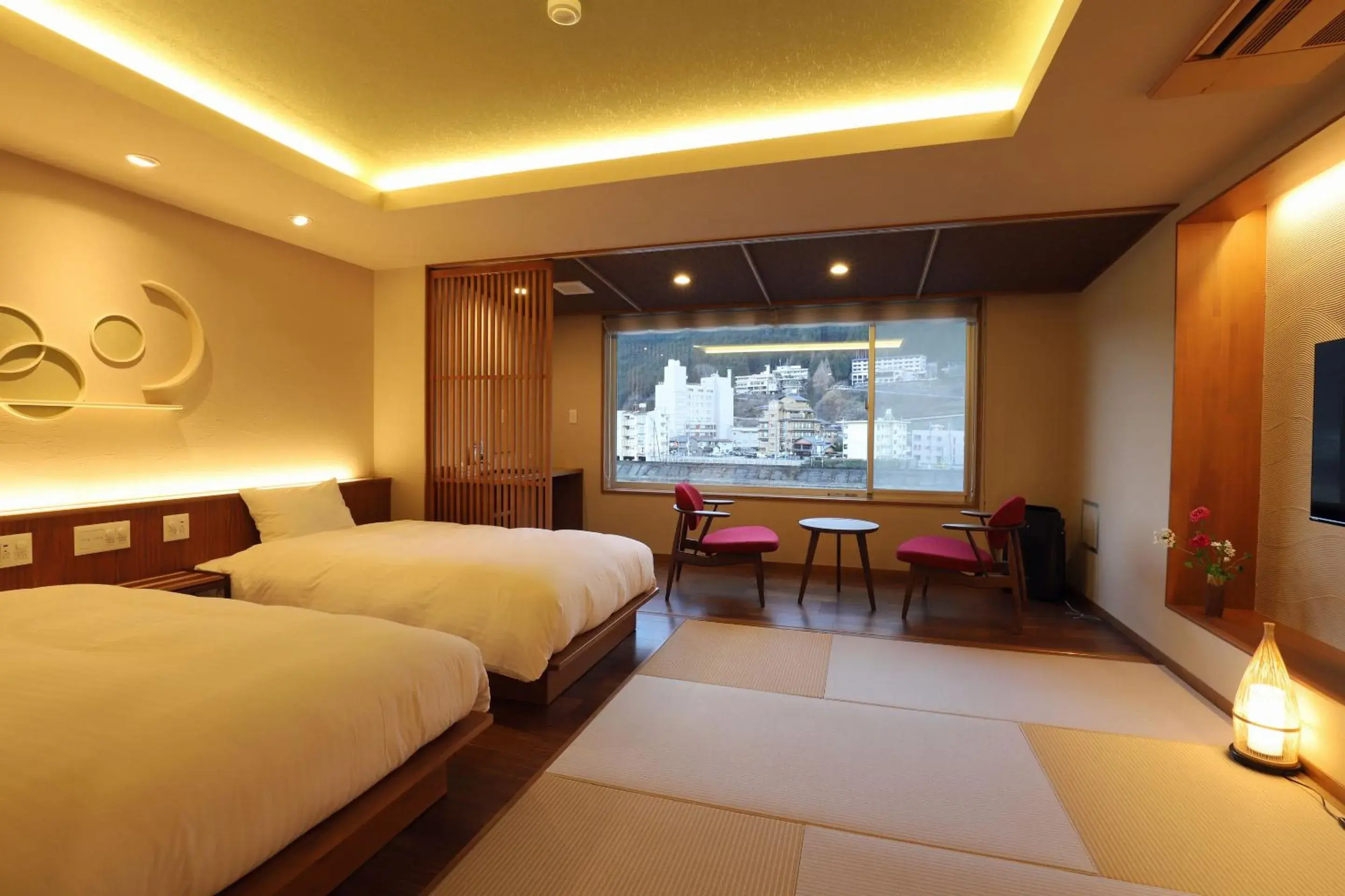 Roshokan Japanese western style room - Twin bed with Futon&hot spring bath in Yamagataya Roshokan Japanese western style room - Twin bed with Futon&hot spring bath in Yamagataya