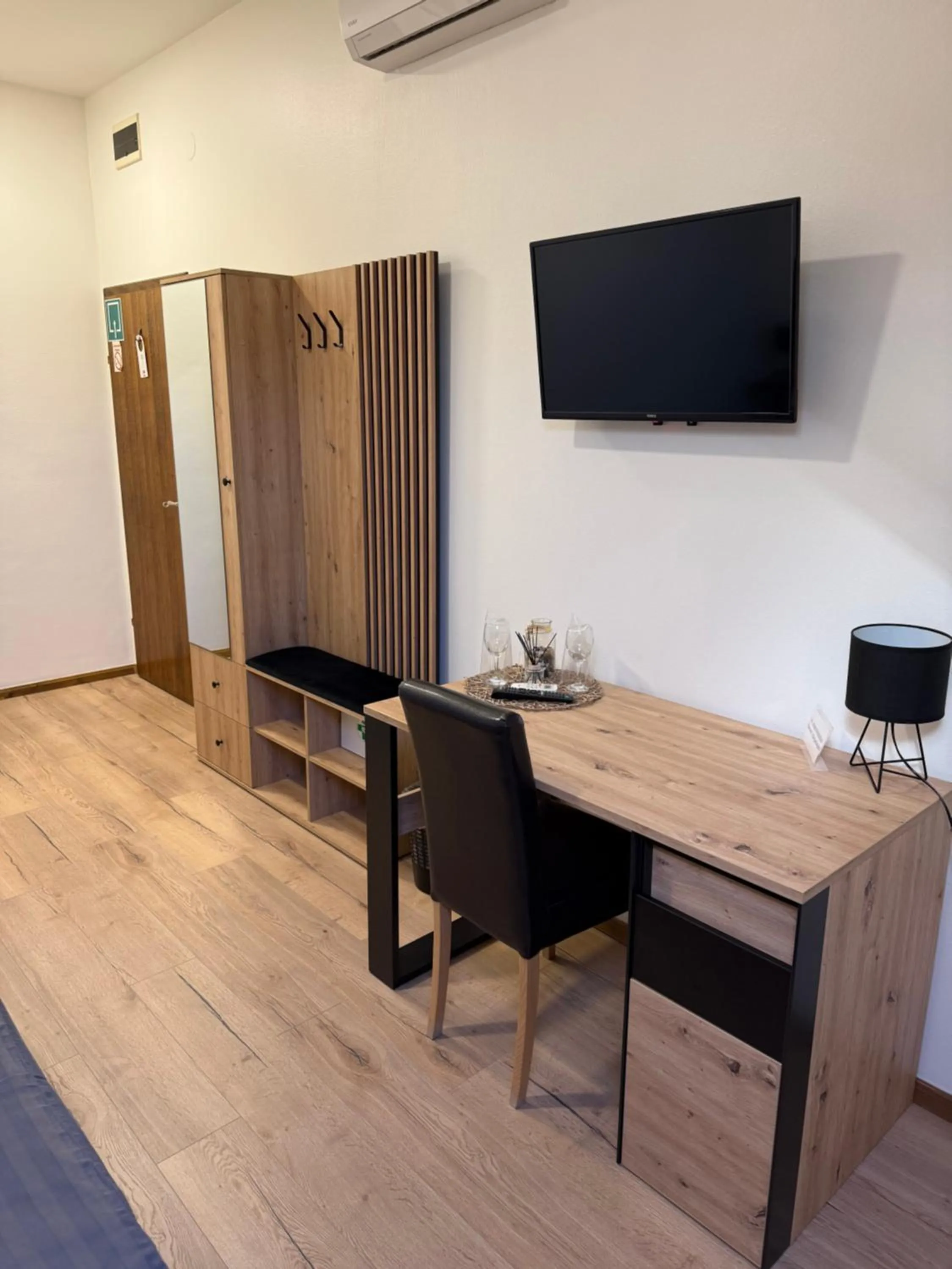 Bedroom in Rooms Lišnić