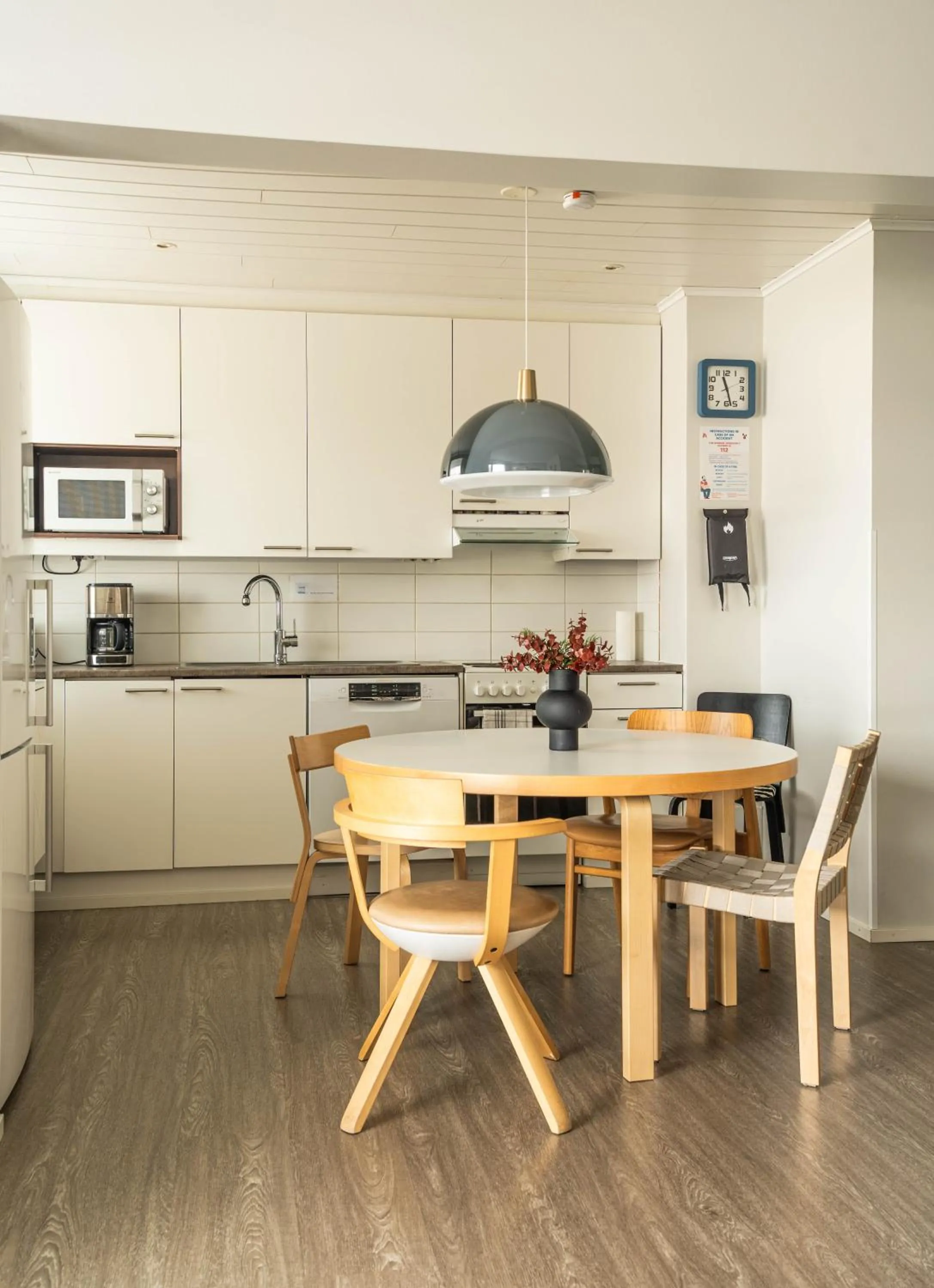 kitchen in The Luxury Downtown Rovaniemi with sauna