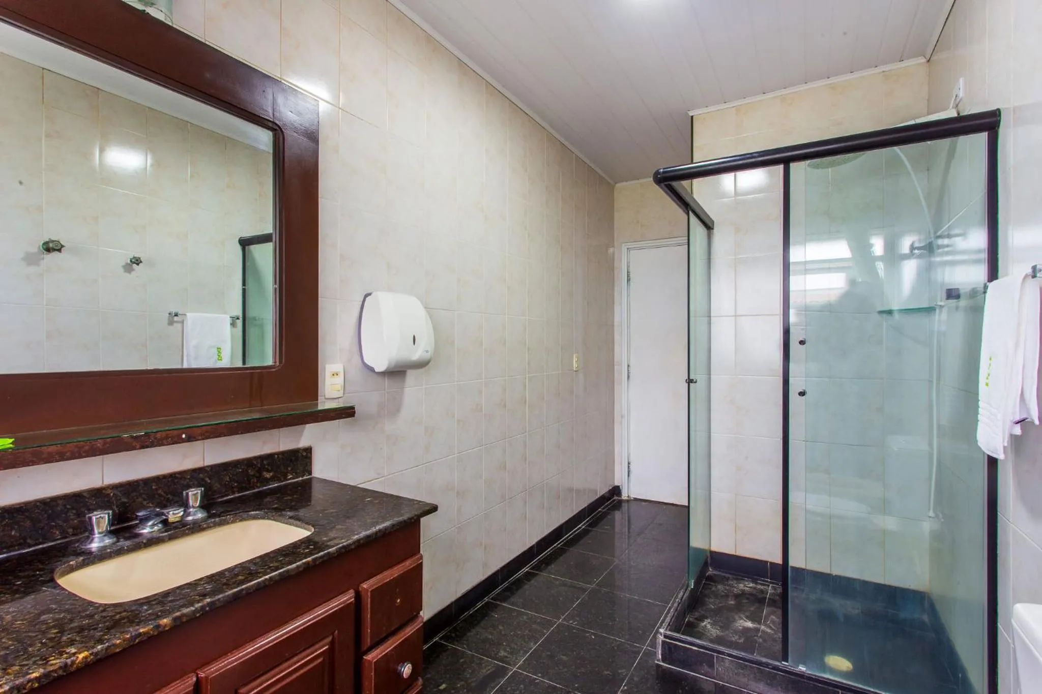 Bathroom in Pousada Hotel Canto dos Mares