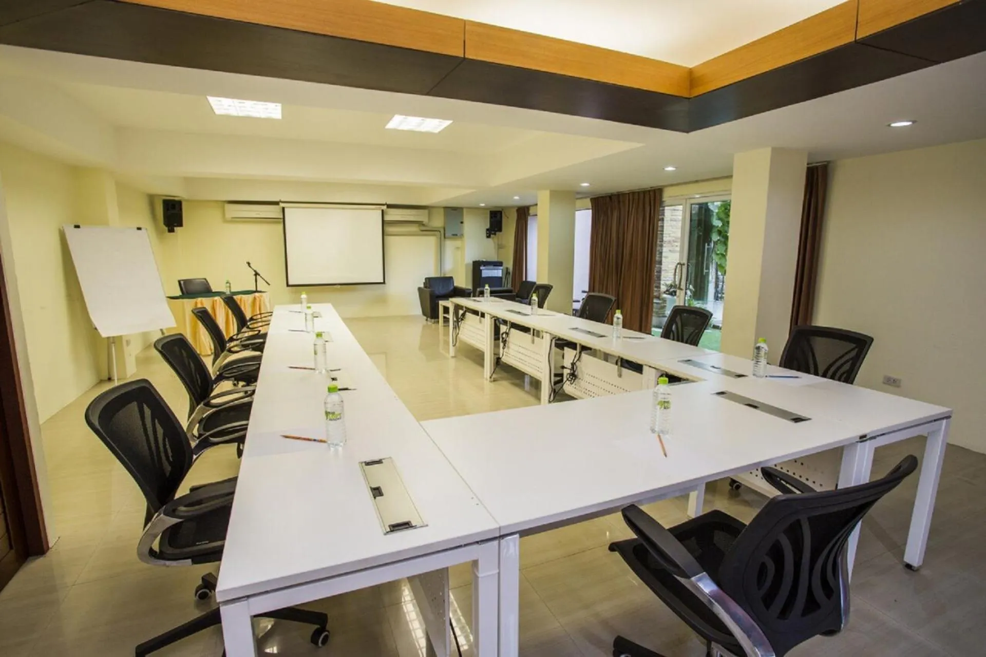 Banquet/Function facilities in The Loft Resort Bangkok