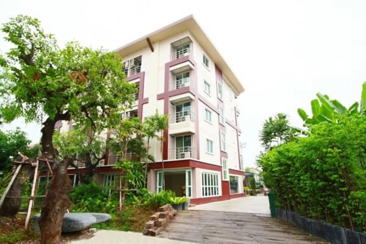 Facade/entrance in The Loft Resort Bangkok