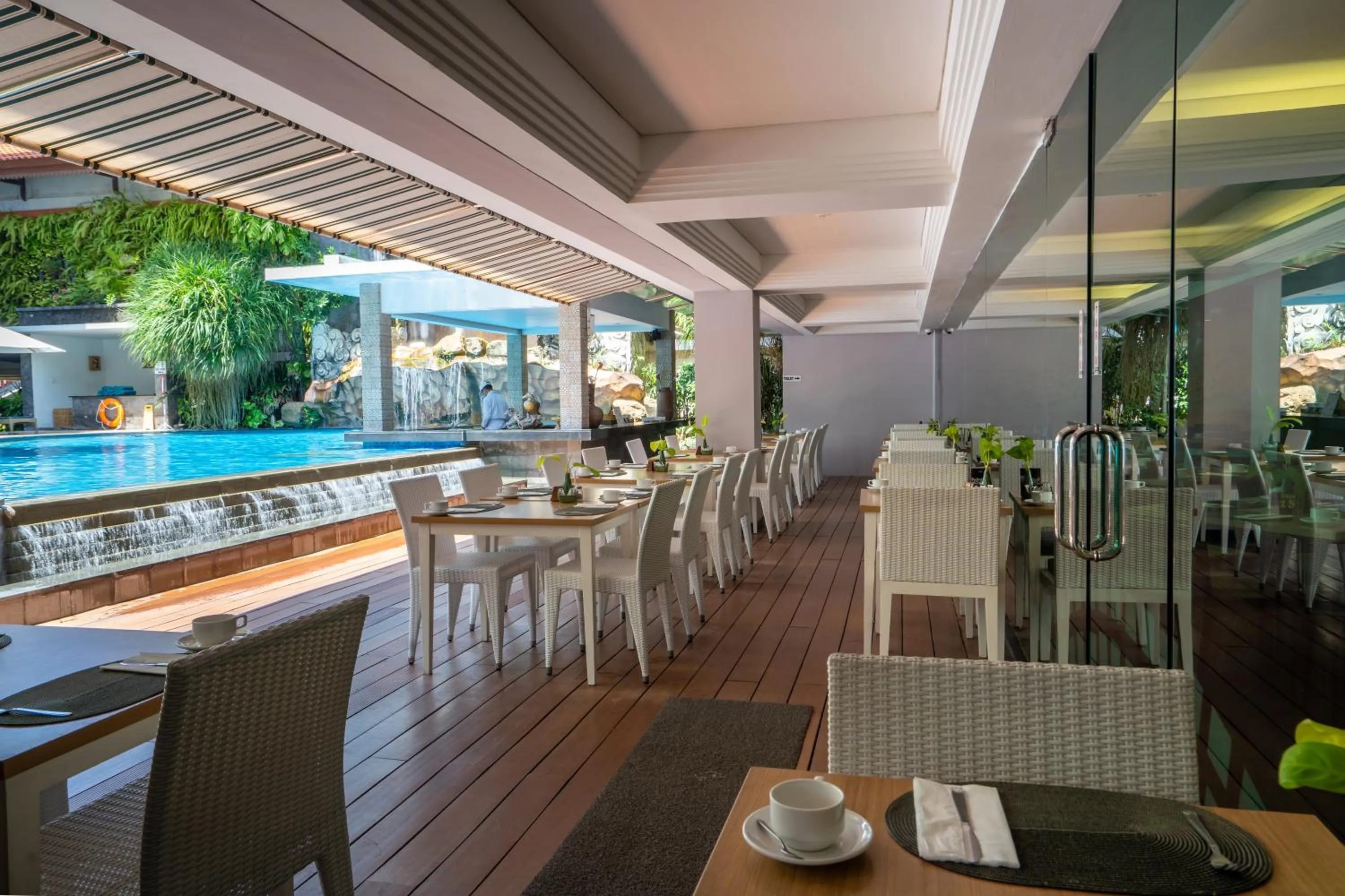 Restaurant/places to eat in Bintang Kuta Hotel