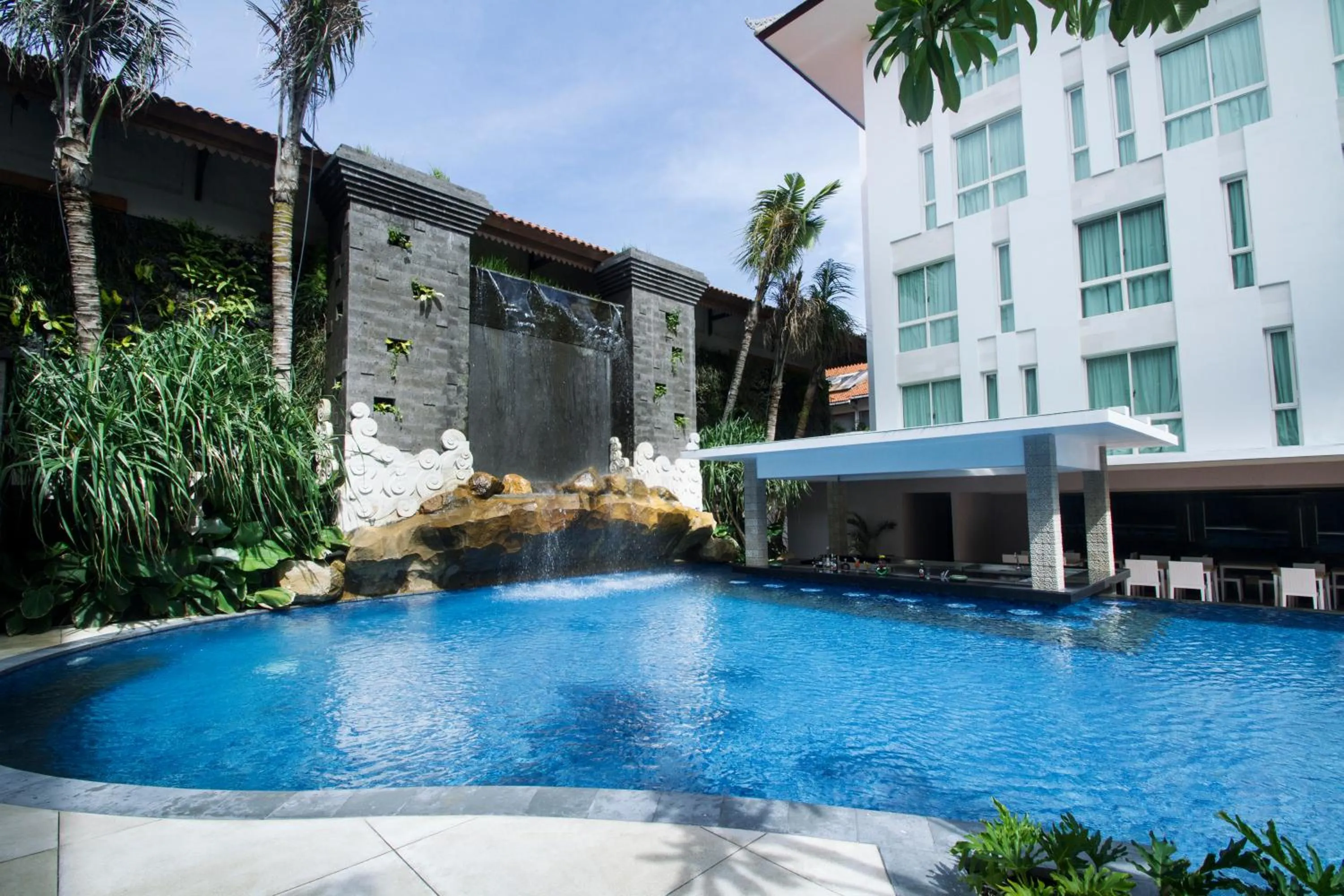 Swimming pool in Bintang Kuta Hotel