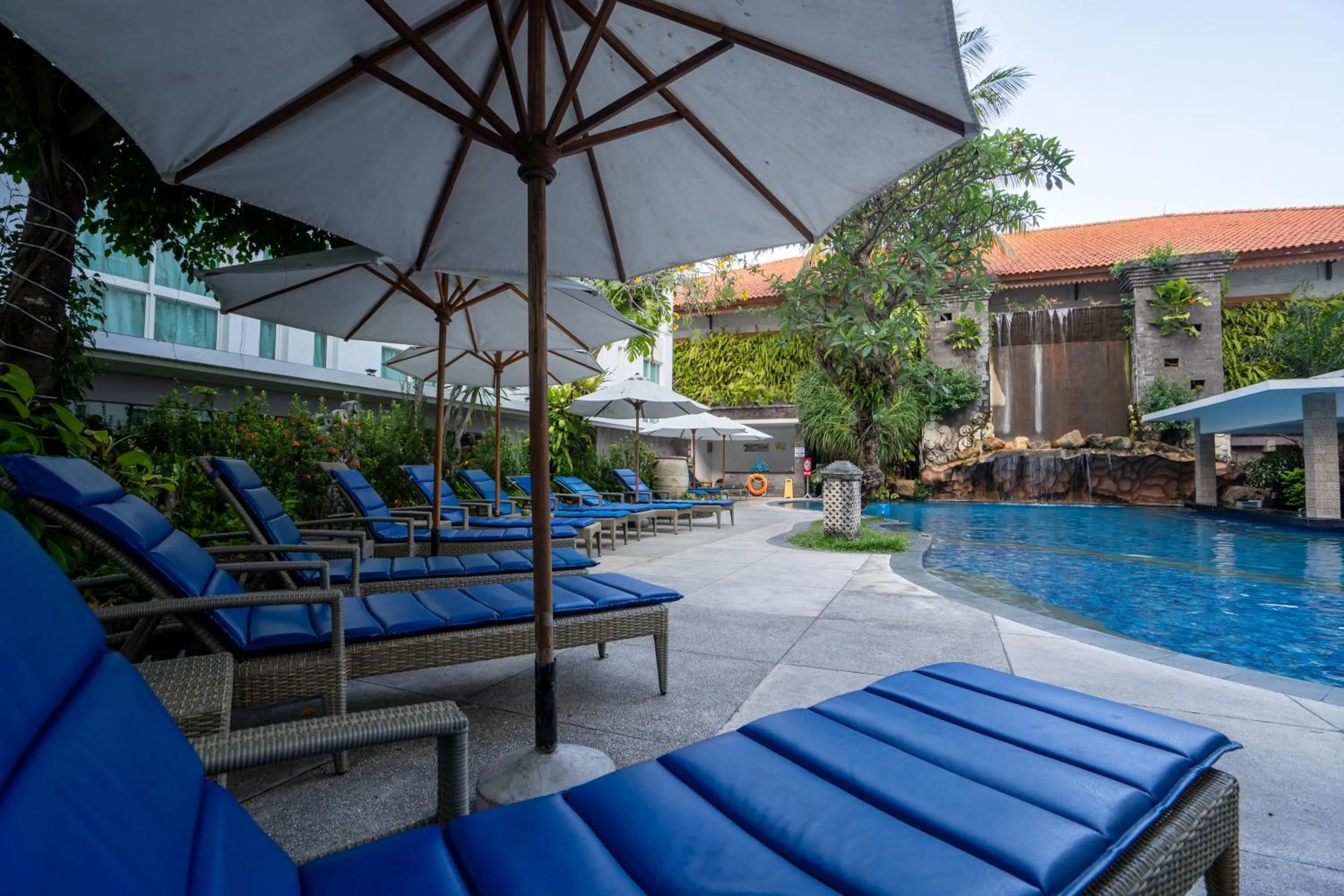 Swimming pool in Bintang Kuta Hotel