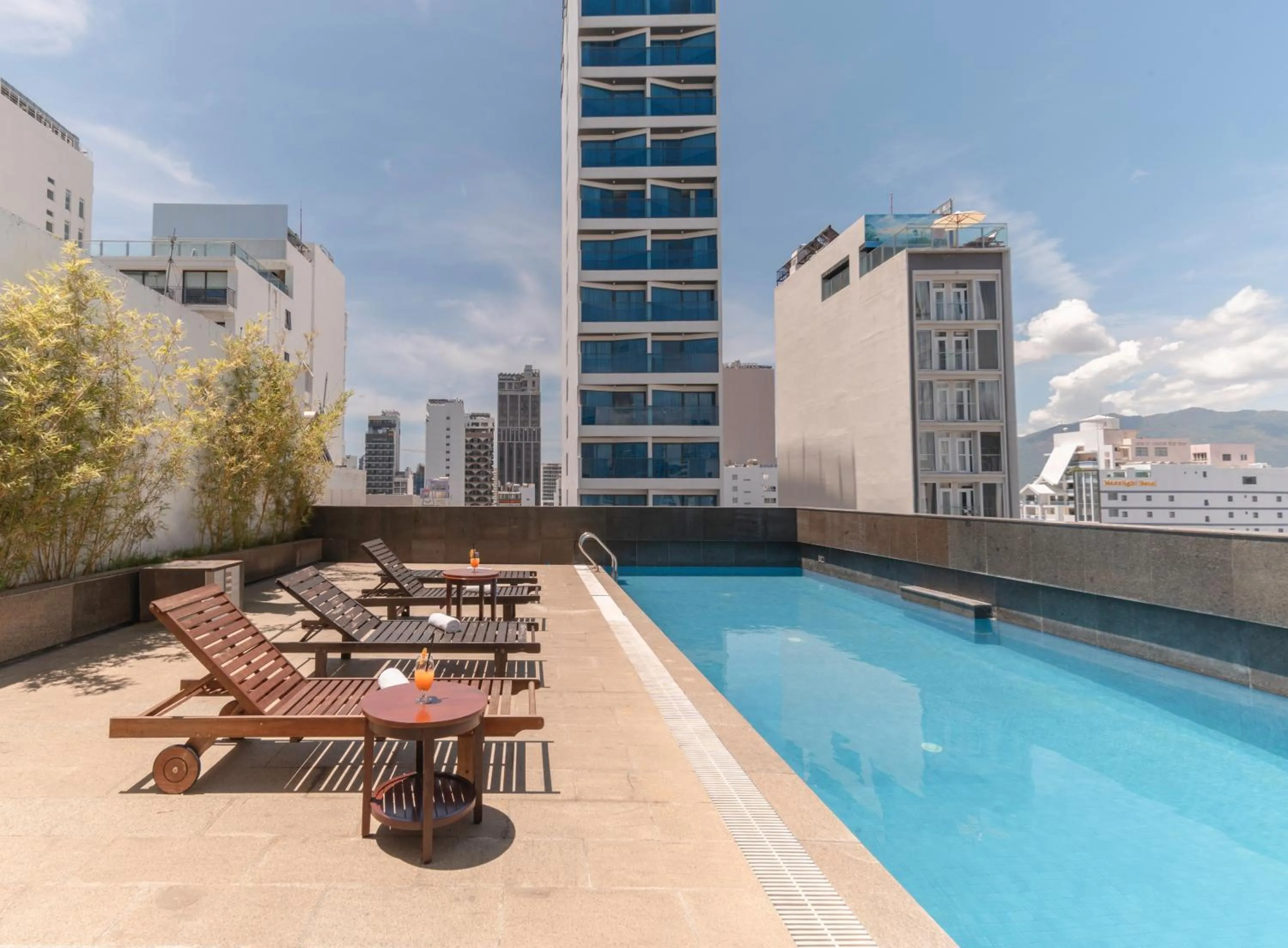 Swimming pool in Nhi Phi Hotel