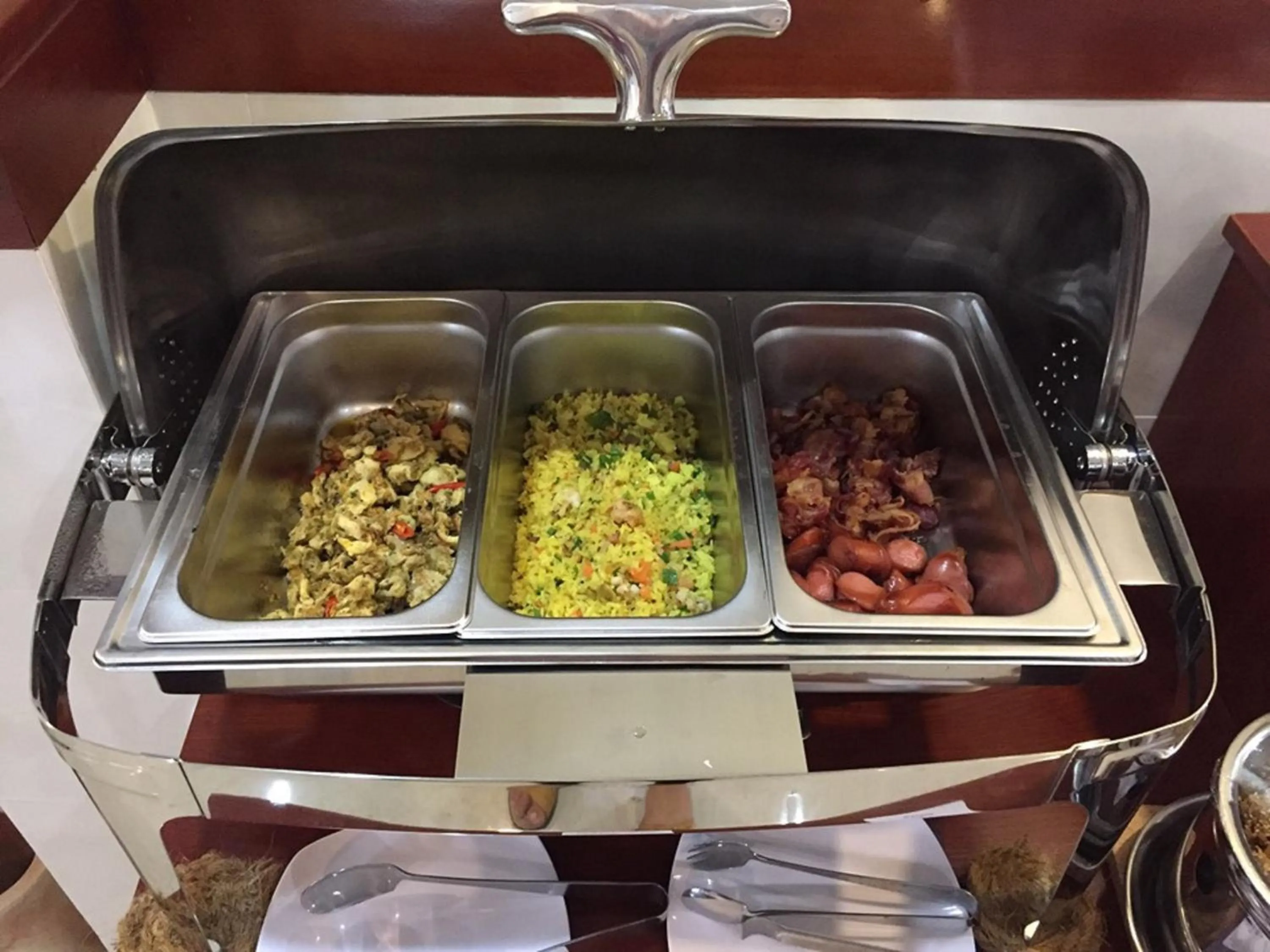 Buffet breakfast in Southern Hotel Hoi An