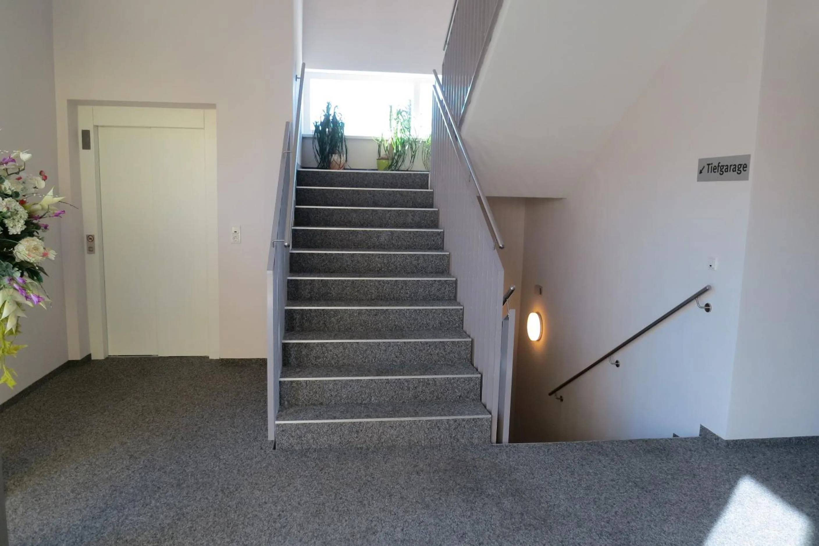 Decorative detail in Da Yang