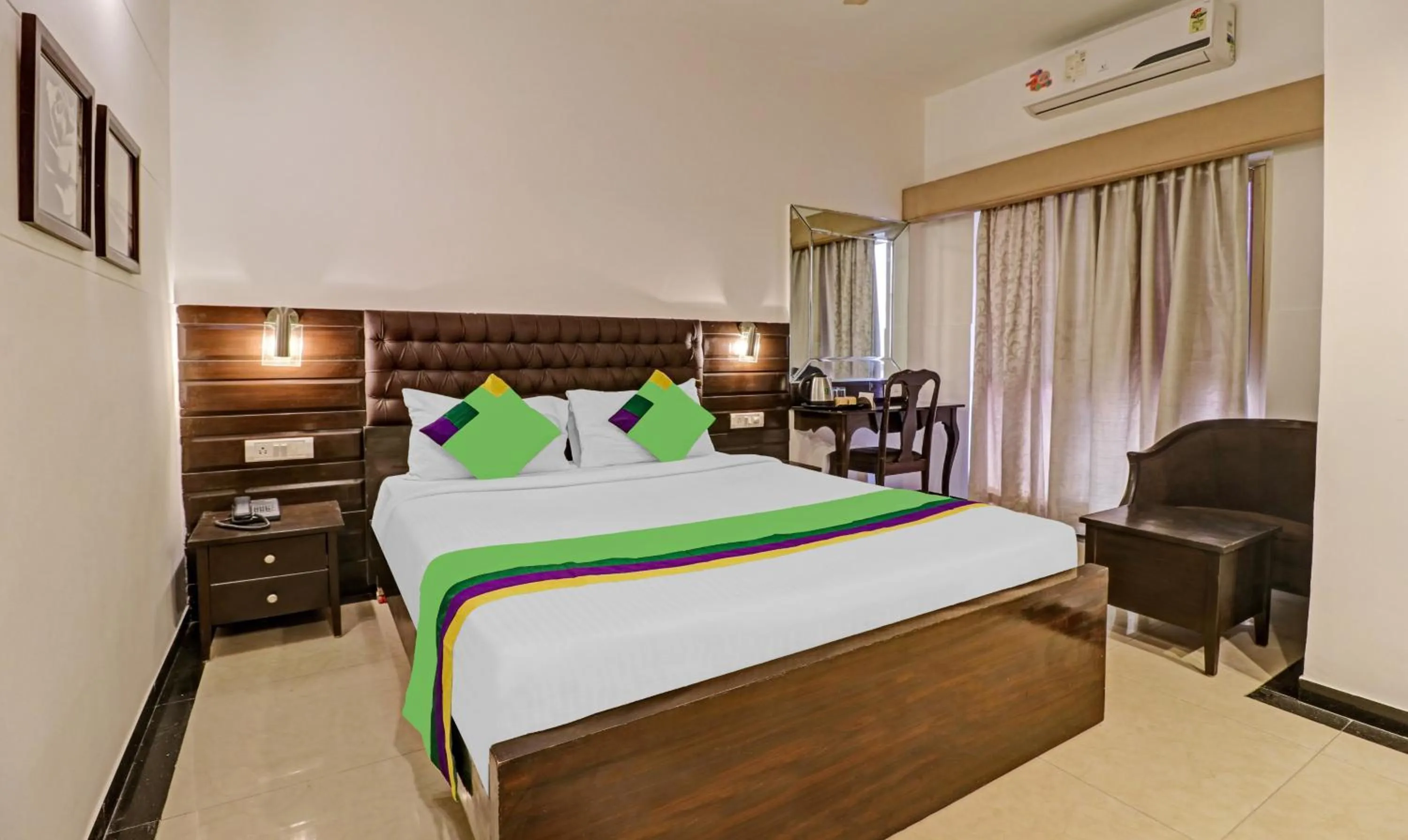 Bedroom, Bed in Treebo White Inn Koramangala