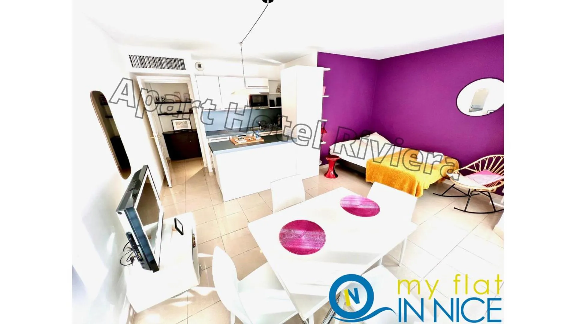 Dining area in ApartHotel Riviera - Nice Côte d'Azur - Grimaldi AC - Promenade des Anglais