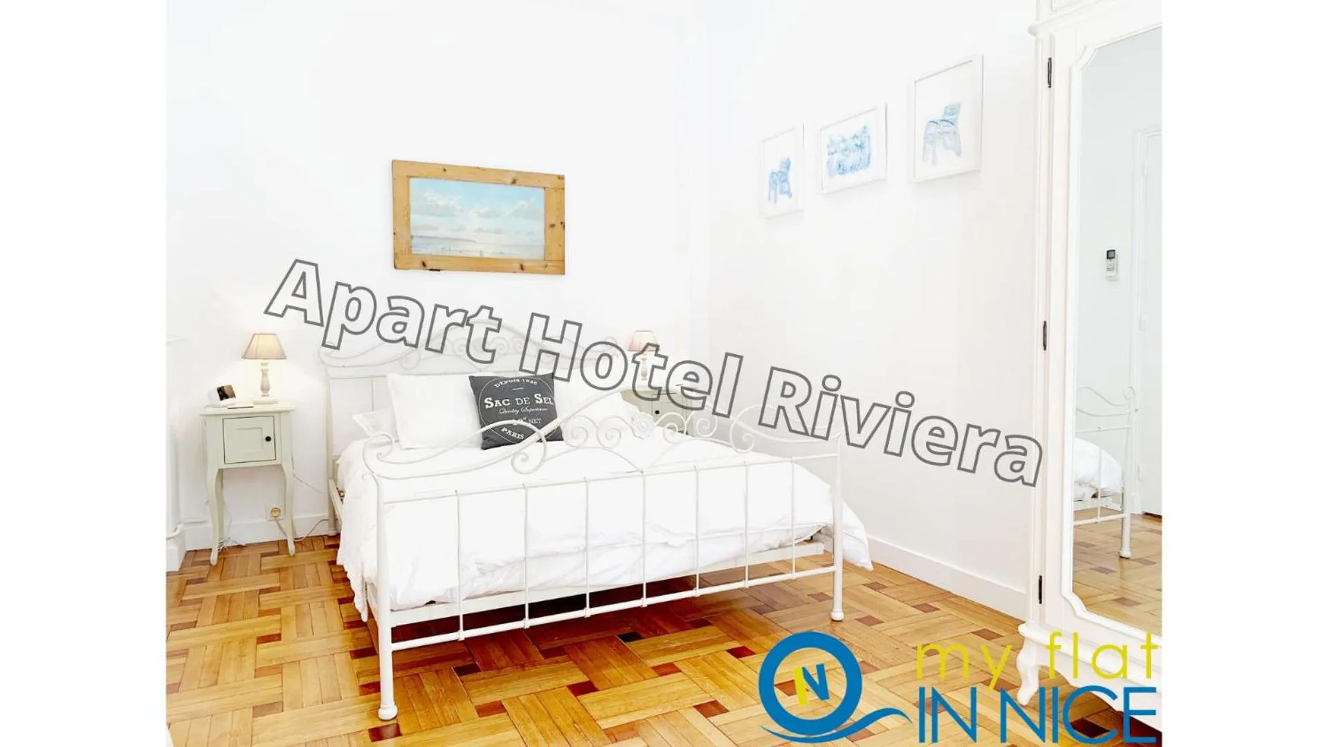 Bed in ApartHotel Riviera - Nice Côte d'Azur - Grimaldi AC - Promenade des Anglais
