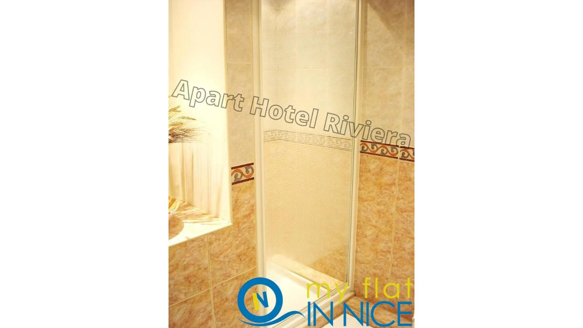 Bathroom in ApartHotel Riviera - Nice Côte d'Azur - Grimaldi AC - Promenade des Anglais