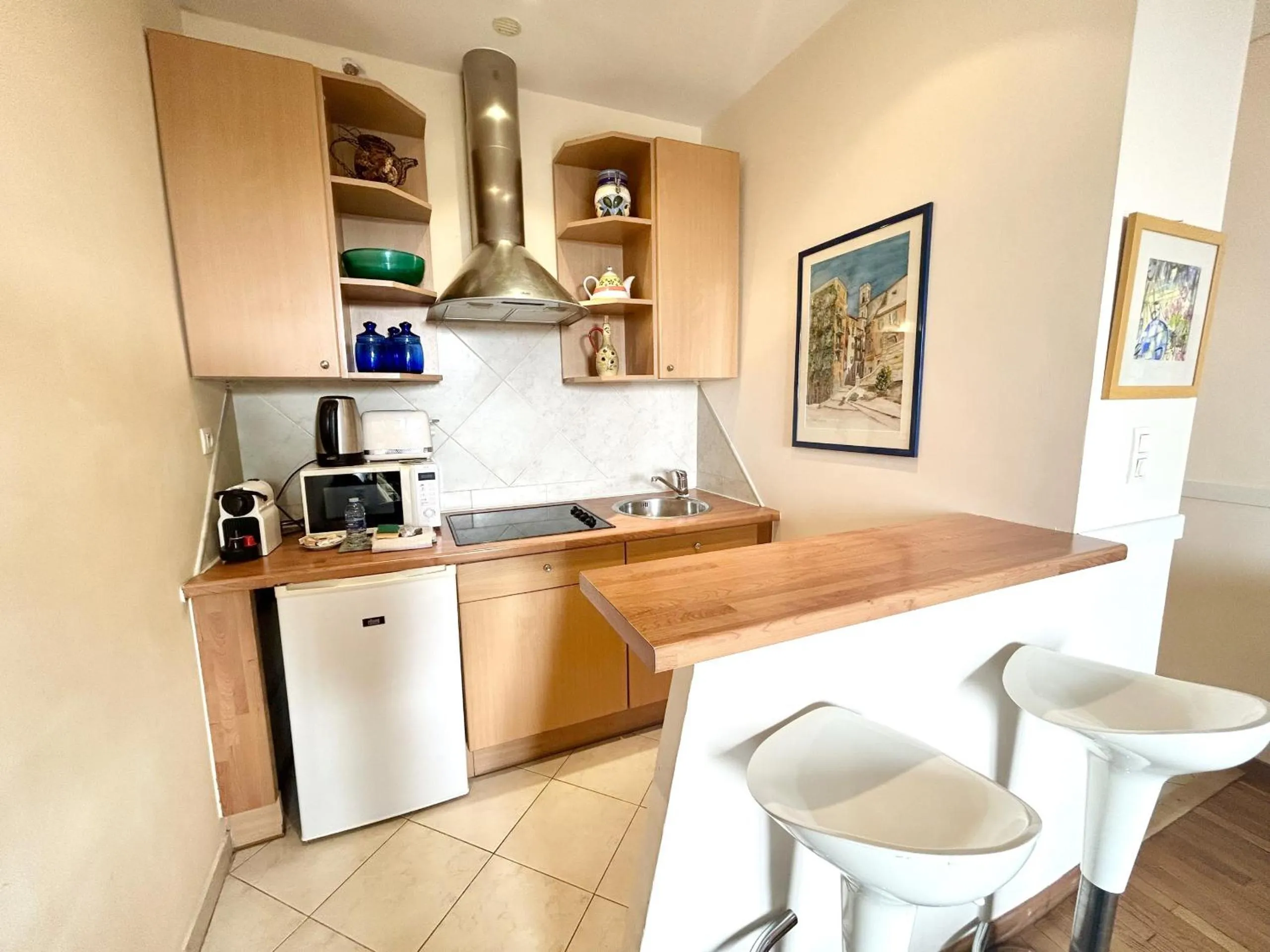 Kitchen or kitchenette in ApartHotel Riviera - Nice Côte d'Azur - Grimaldi AC - Promenade des Anglais