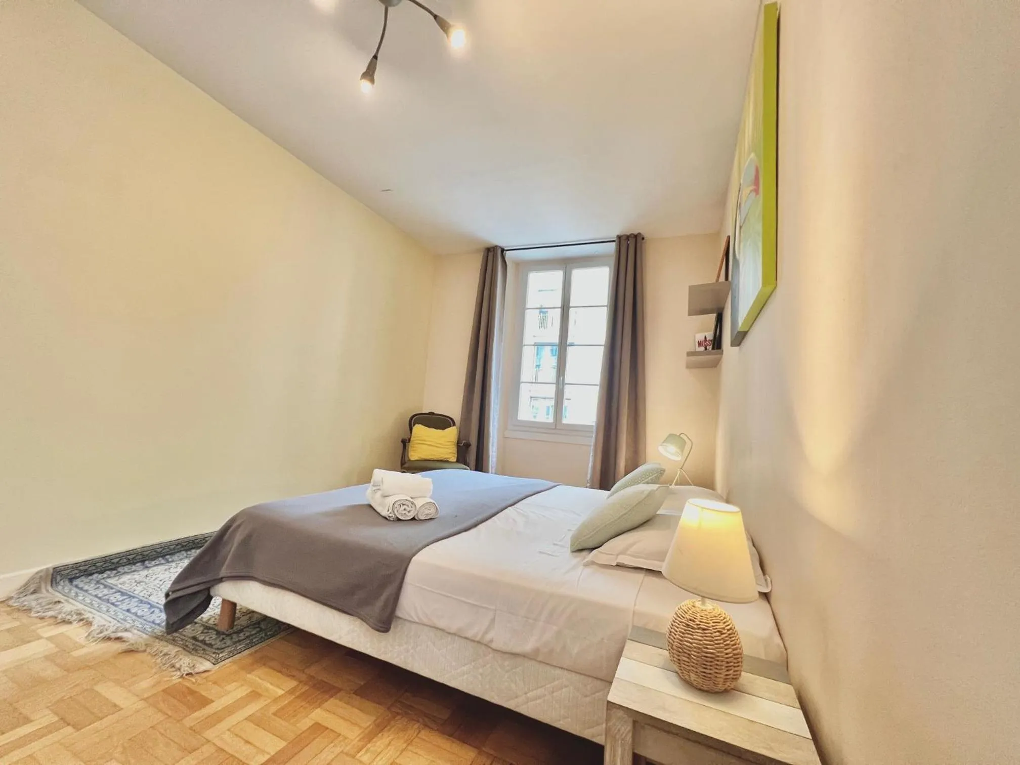 Bed in ApartHotel Riviera - Nice Côte d'Azur - Grimaldi AC - Promenade des Anglais