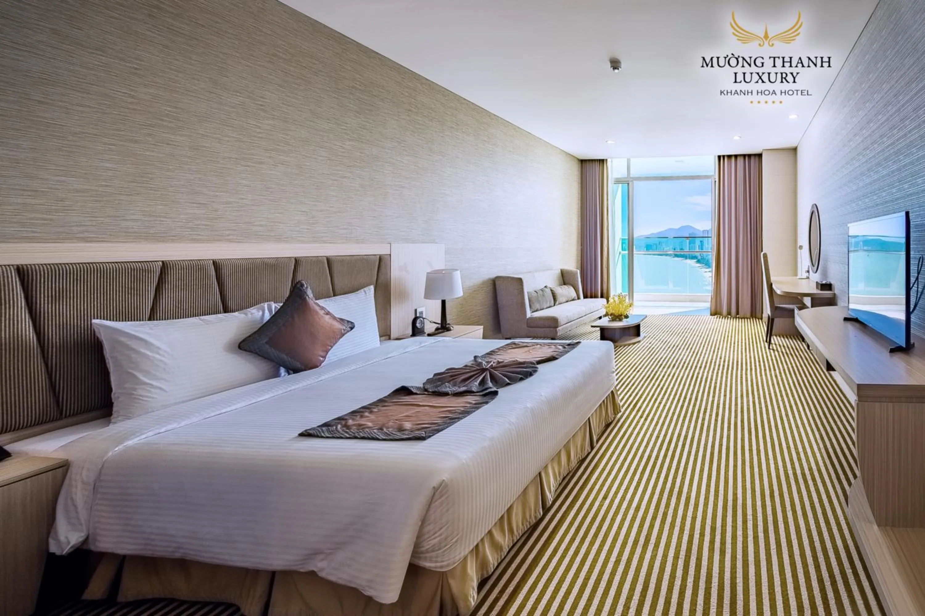 Bedroom, Bed in Muong Thanh Luxury Khanh Hoa