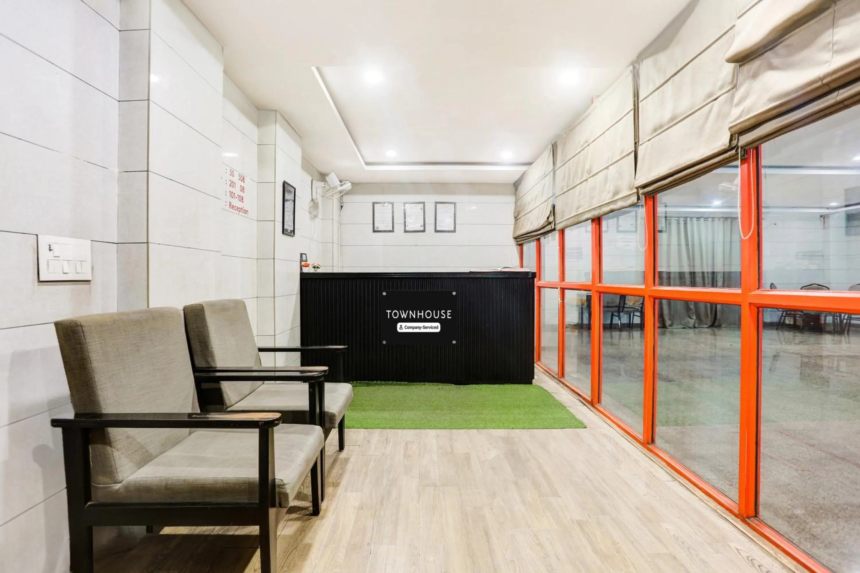 Lobby or reception in Super Townhouse Rohini Sector 23