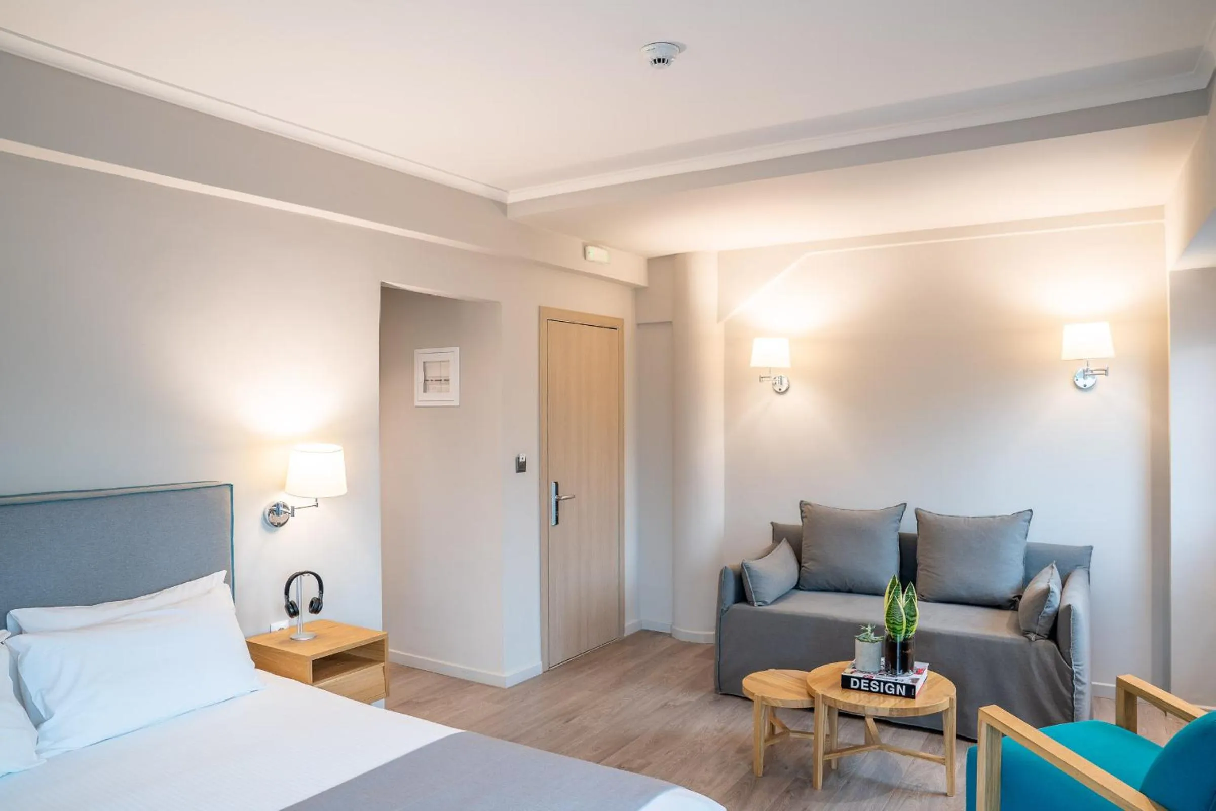 Bed in CHROMA FASHION ROOMS & APARTMENTS