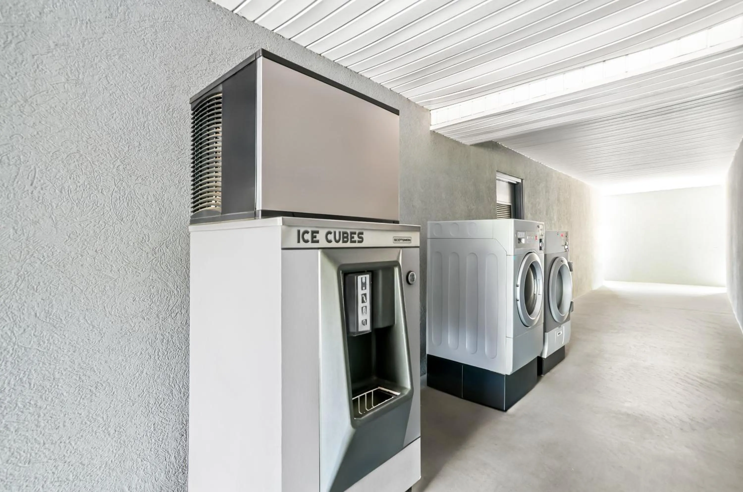 laundry in Americas Best Value Inn - Rome