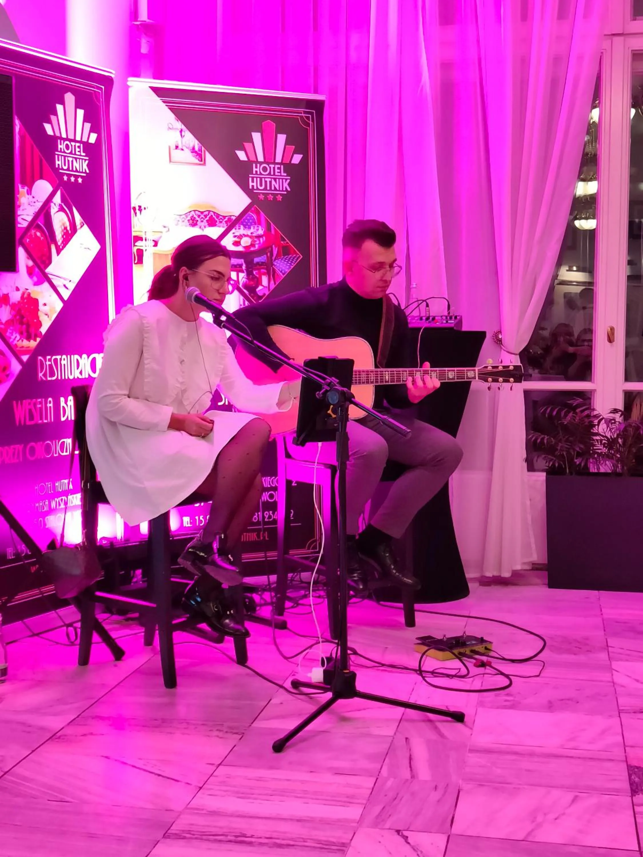 Restaurant/places to eat in Hotel Hutnik