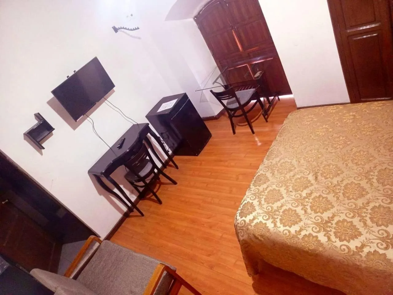 Bedroom, Bed in Hostal Recoleta Sur