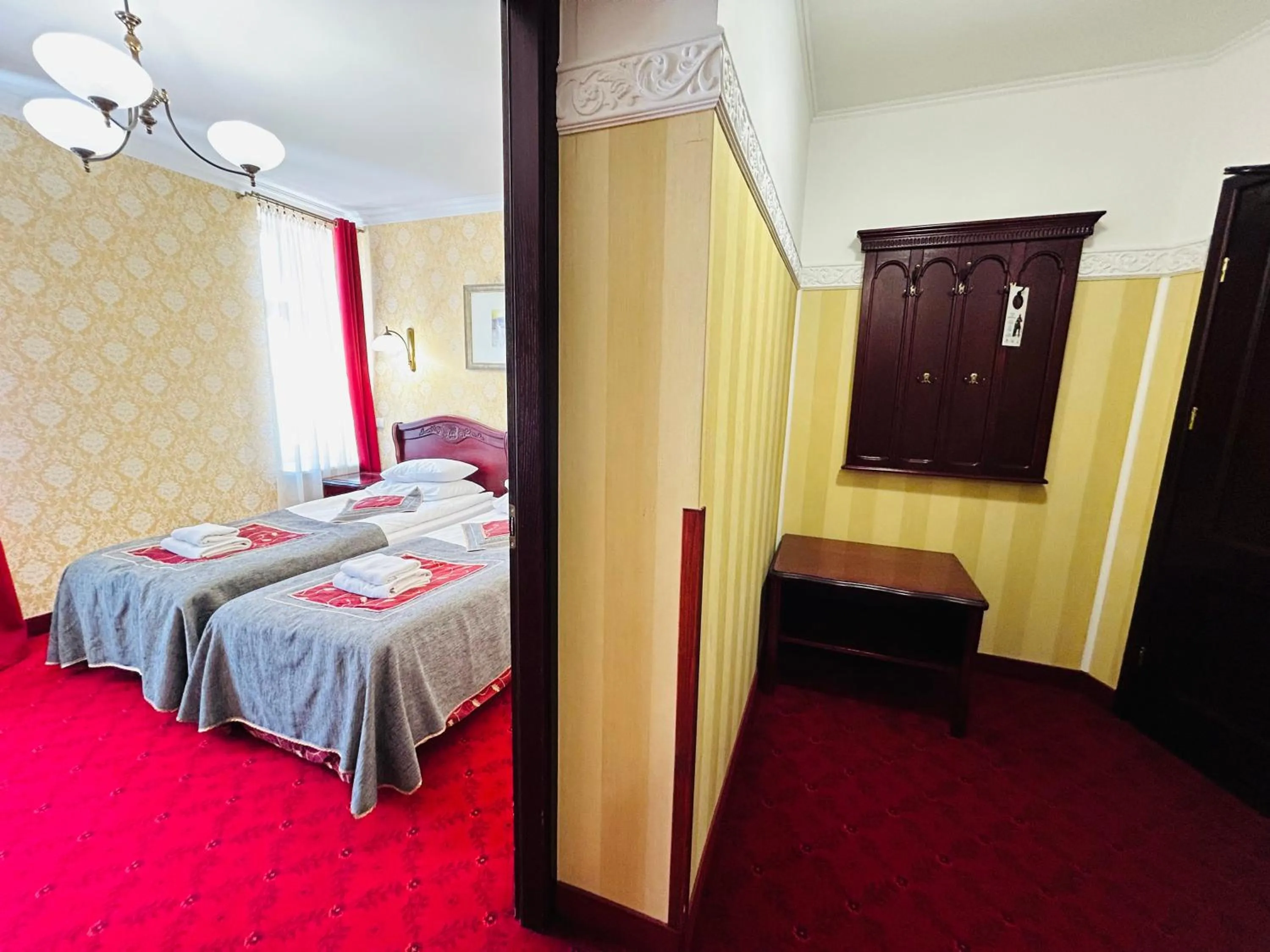 Photo of the whole room, Bed in Willa Pod Zamkiem