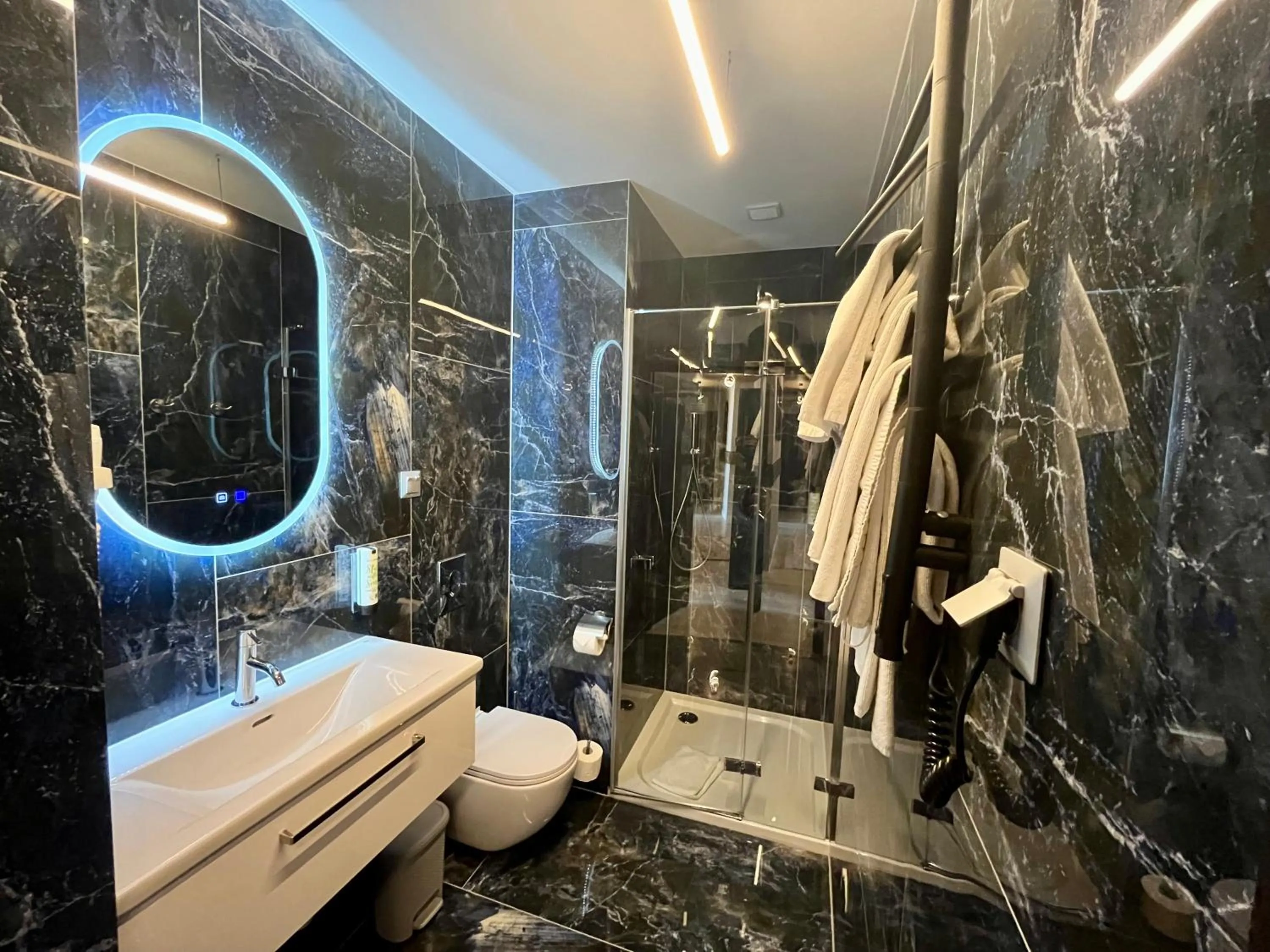 Shower in Willa Pod Zamkiem