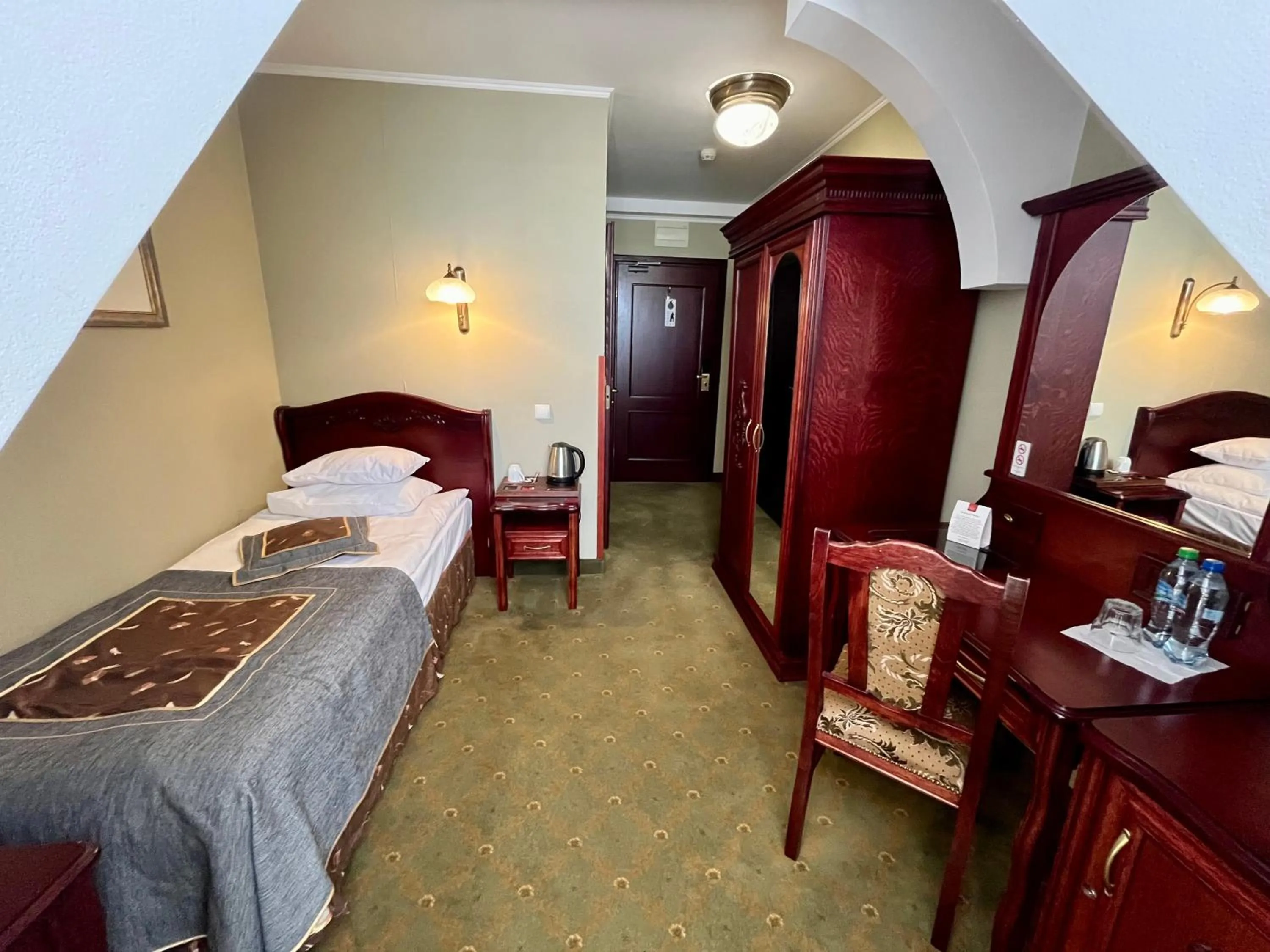 Photo of the whole room, Bed in Willa Pod Zamkiem