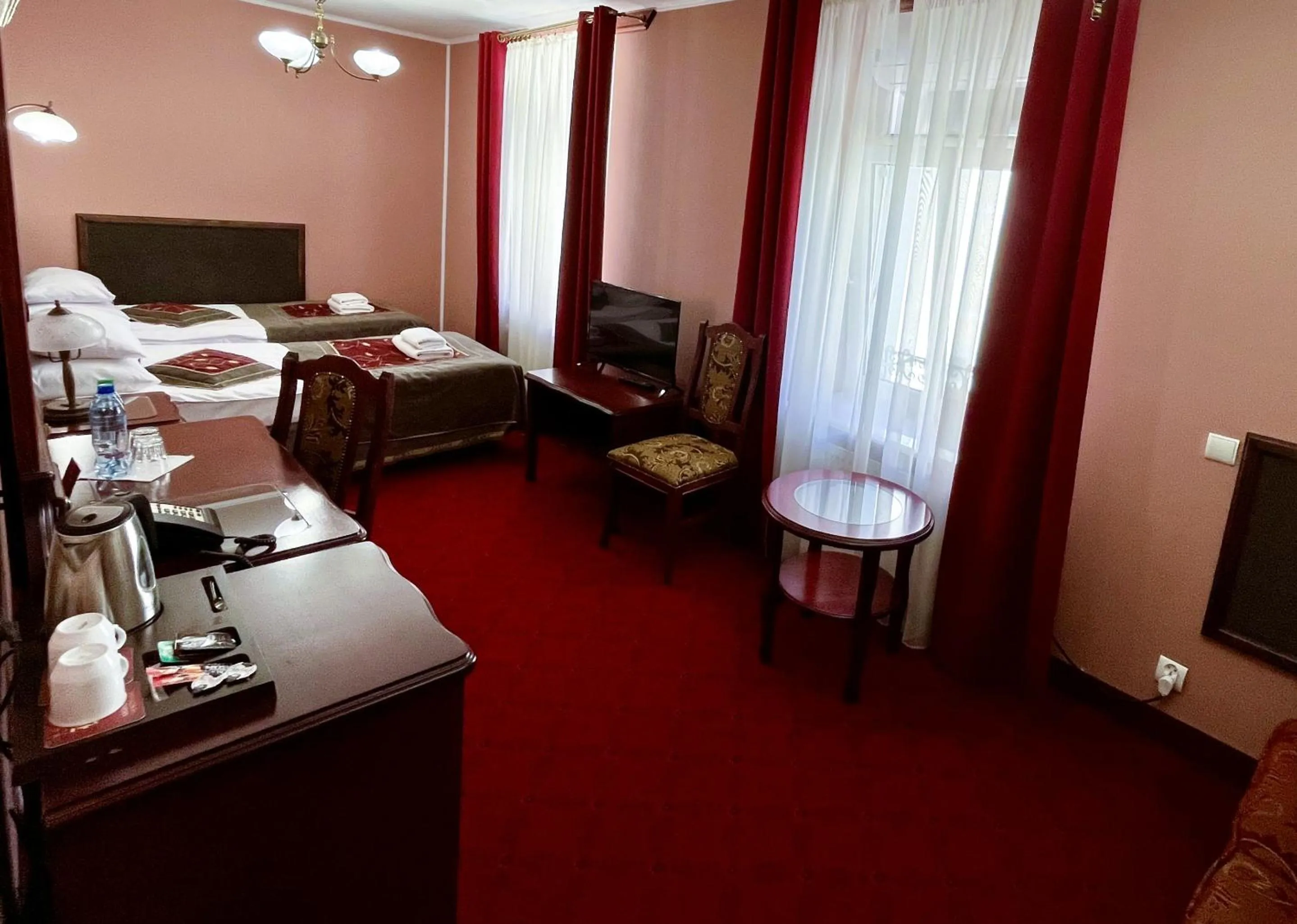 Photo of the whole room, Bed in Willa Pod Zamkiem