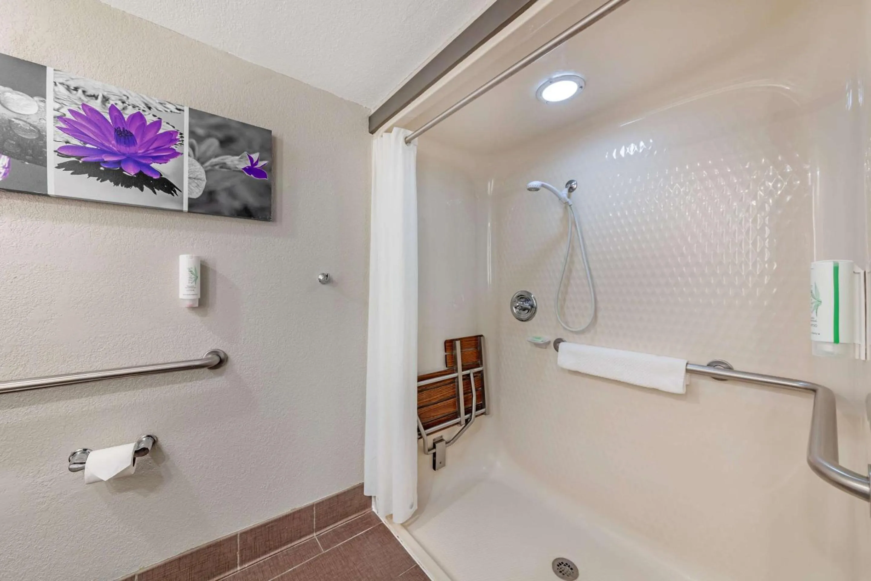 Bedroom in Sleep Inn Miami Airport