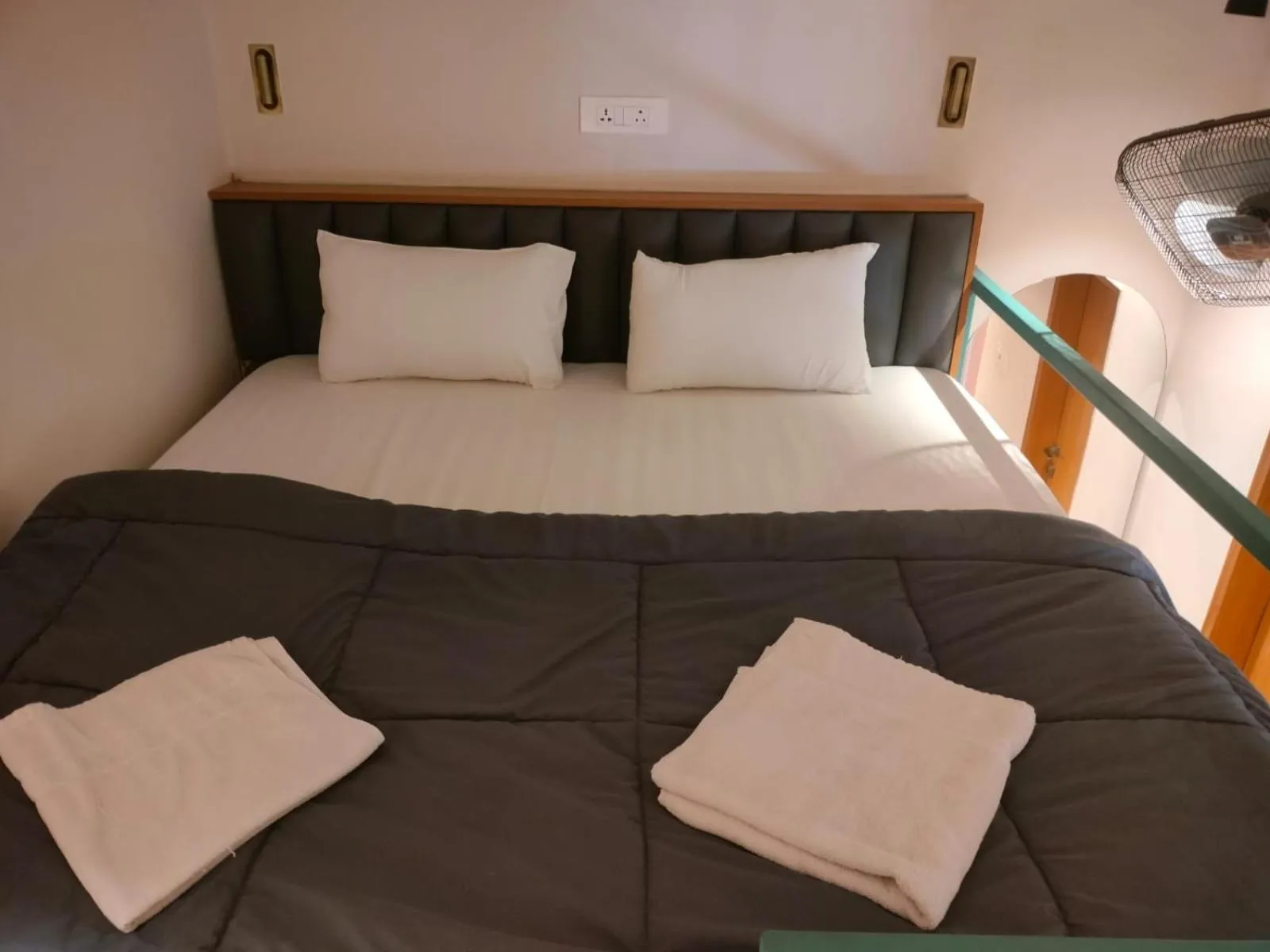 Bedroom, Bed in Joey's Hostel Agra - 200m from Taj Mahal