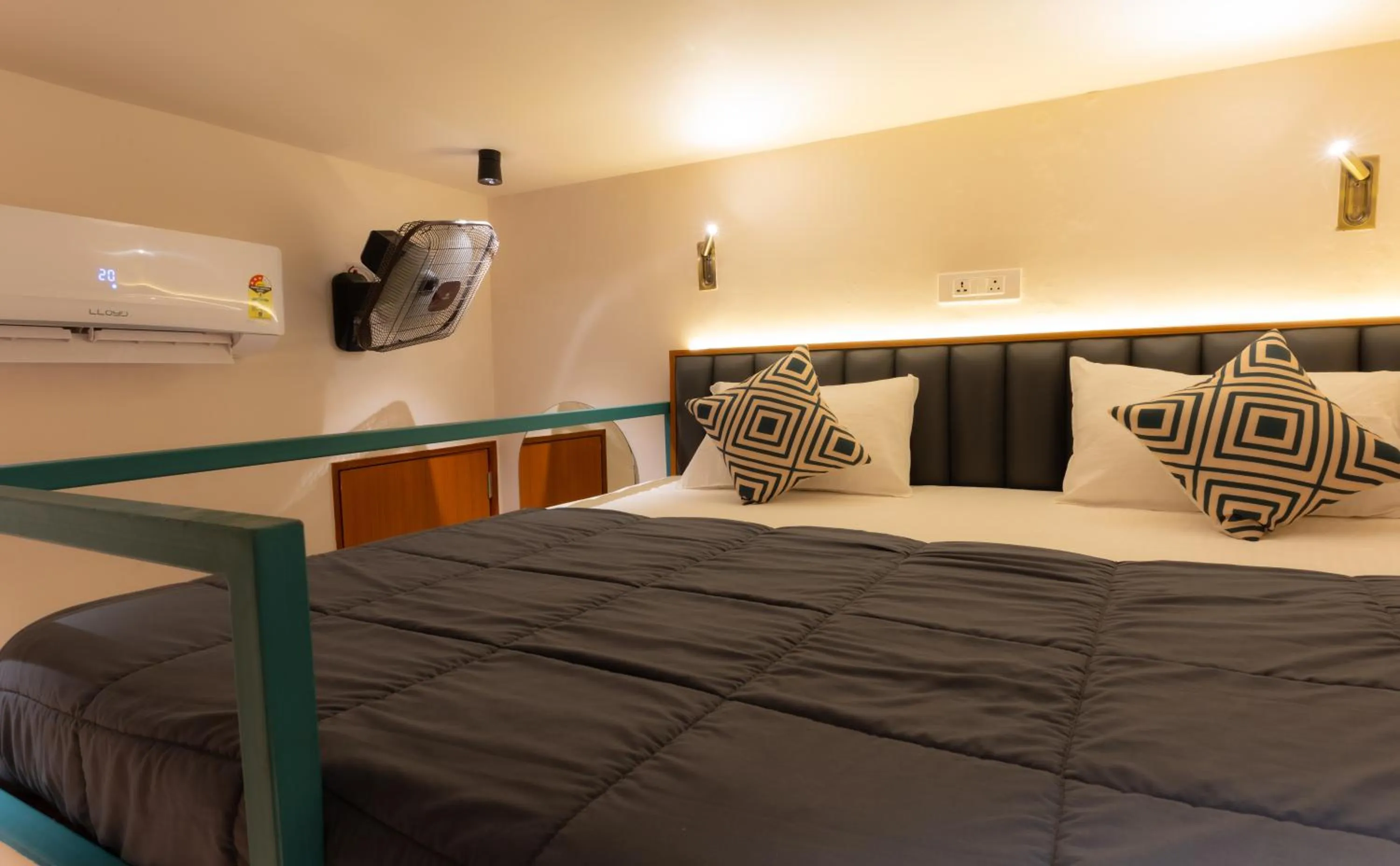 Bed in Joey's Hostel Agra - 200m from Taj Mahal