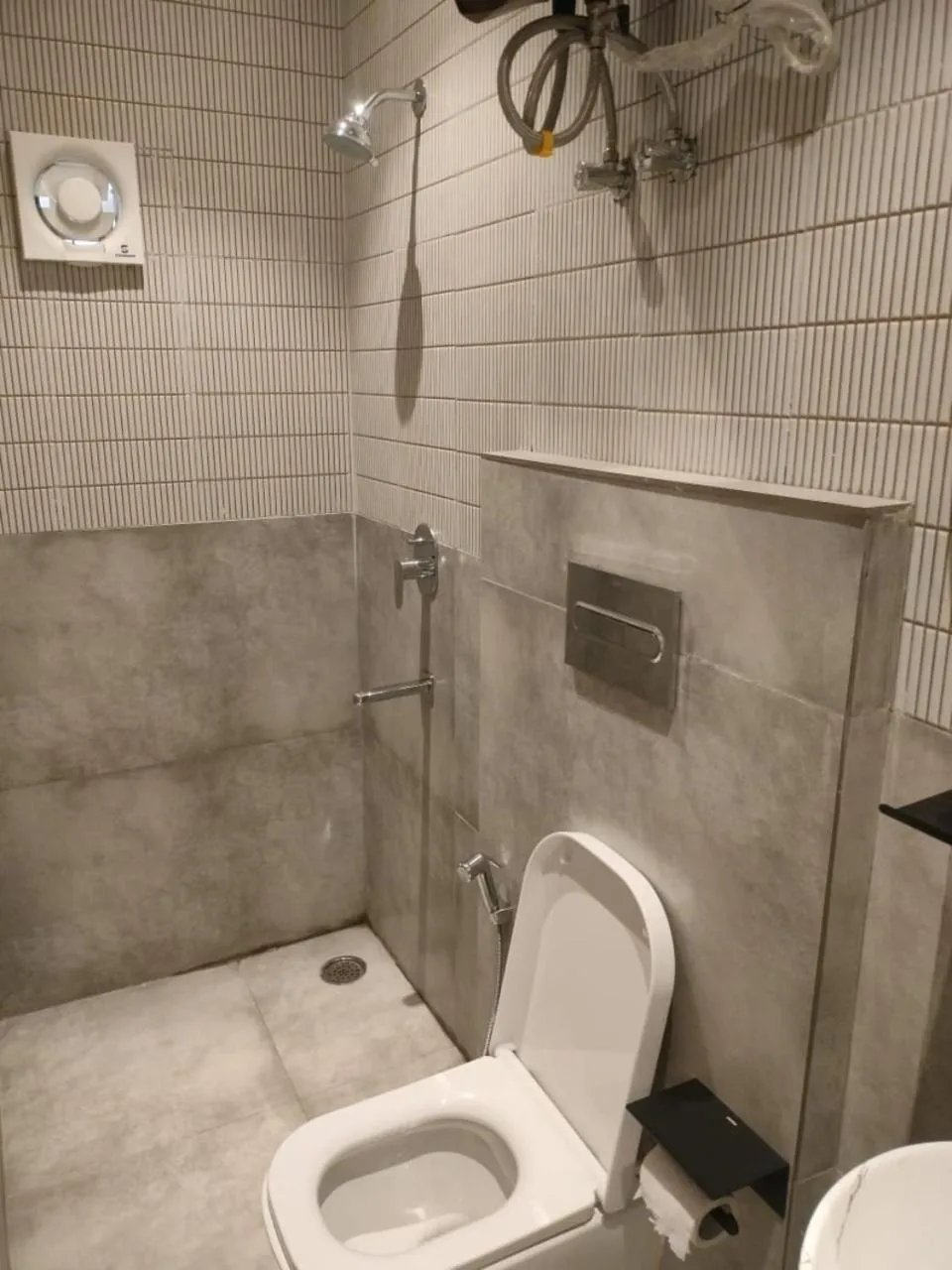 Bathroom in Joey's Hostel Agra - 200m from Taj Mahal