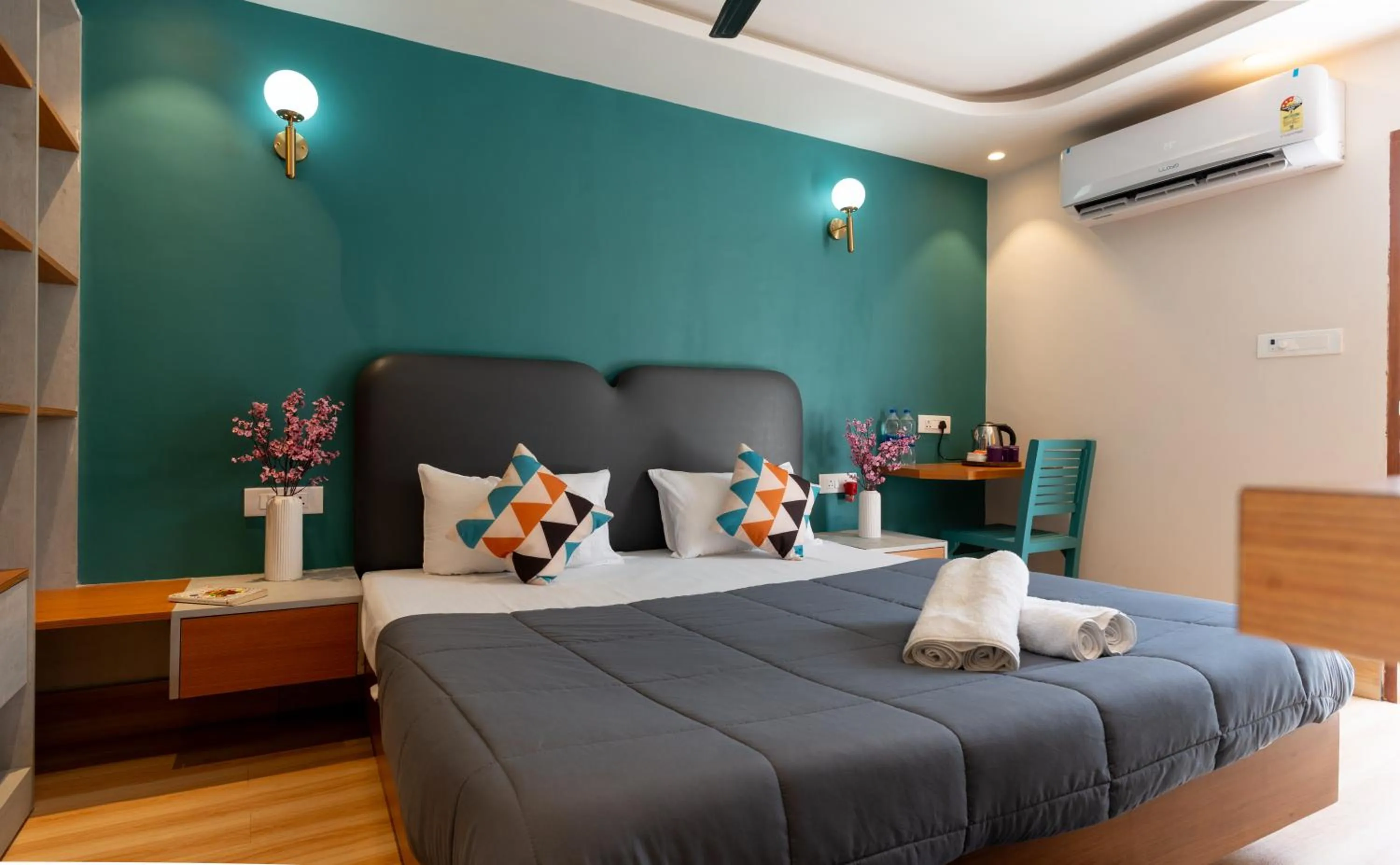 Bedroom, Bed in Joey's Hostel Agra - 200m from Taj Mahal