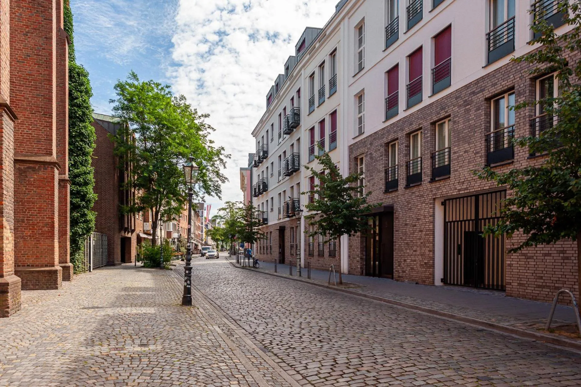 Facade/entrance in InTown Residences