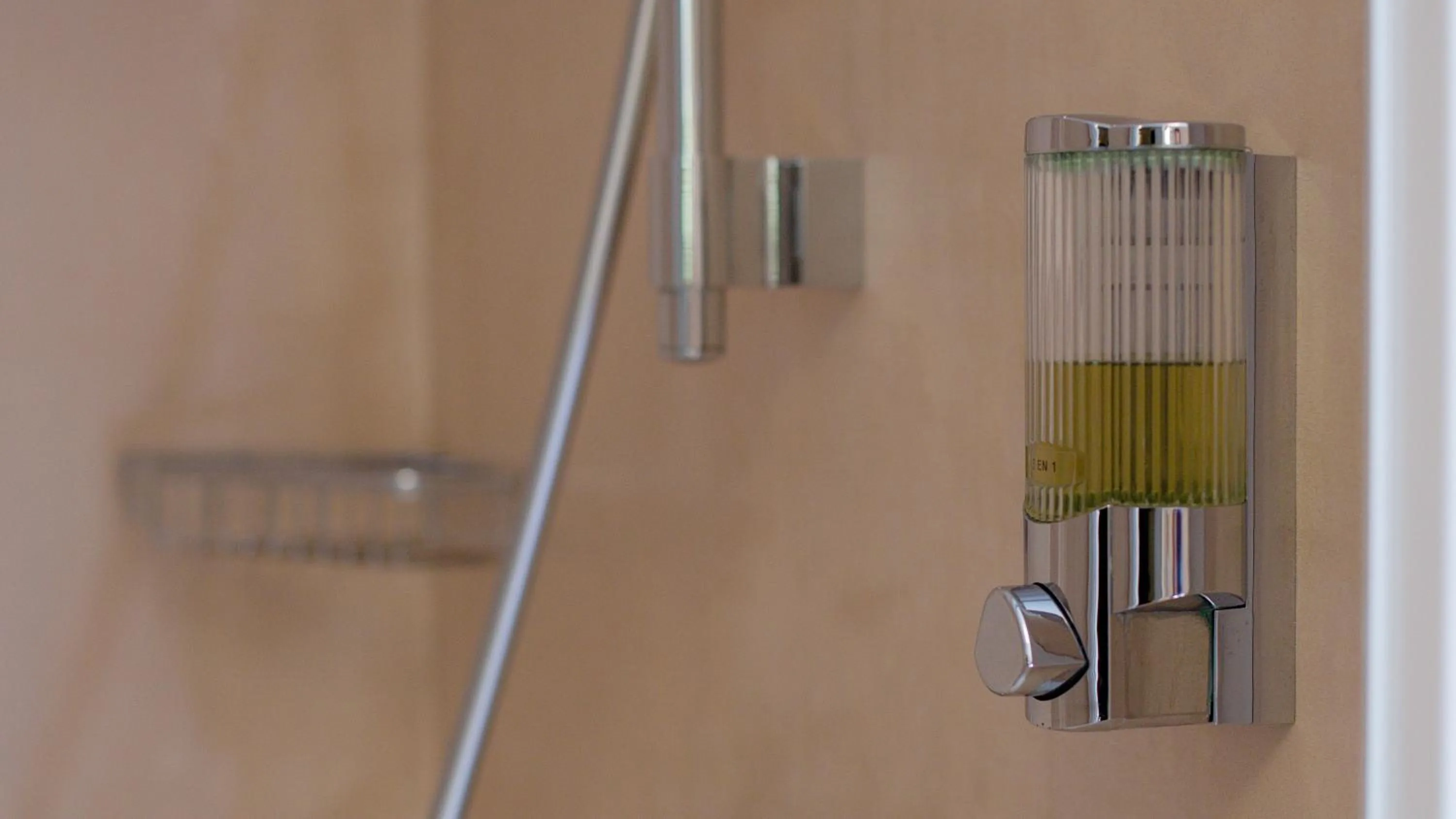 Bathroom in Hôtel Napoléon
