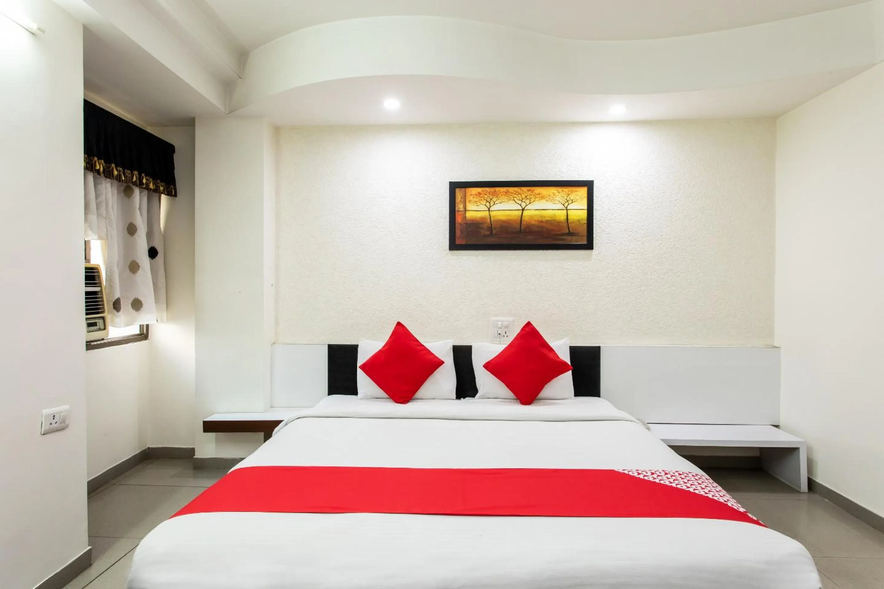 Bedroom, Bed in Hotel O Mohit Regency