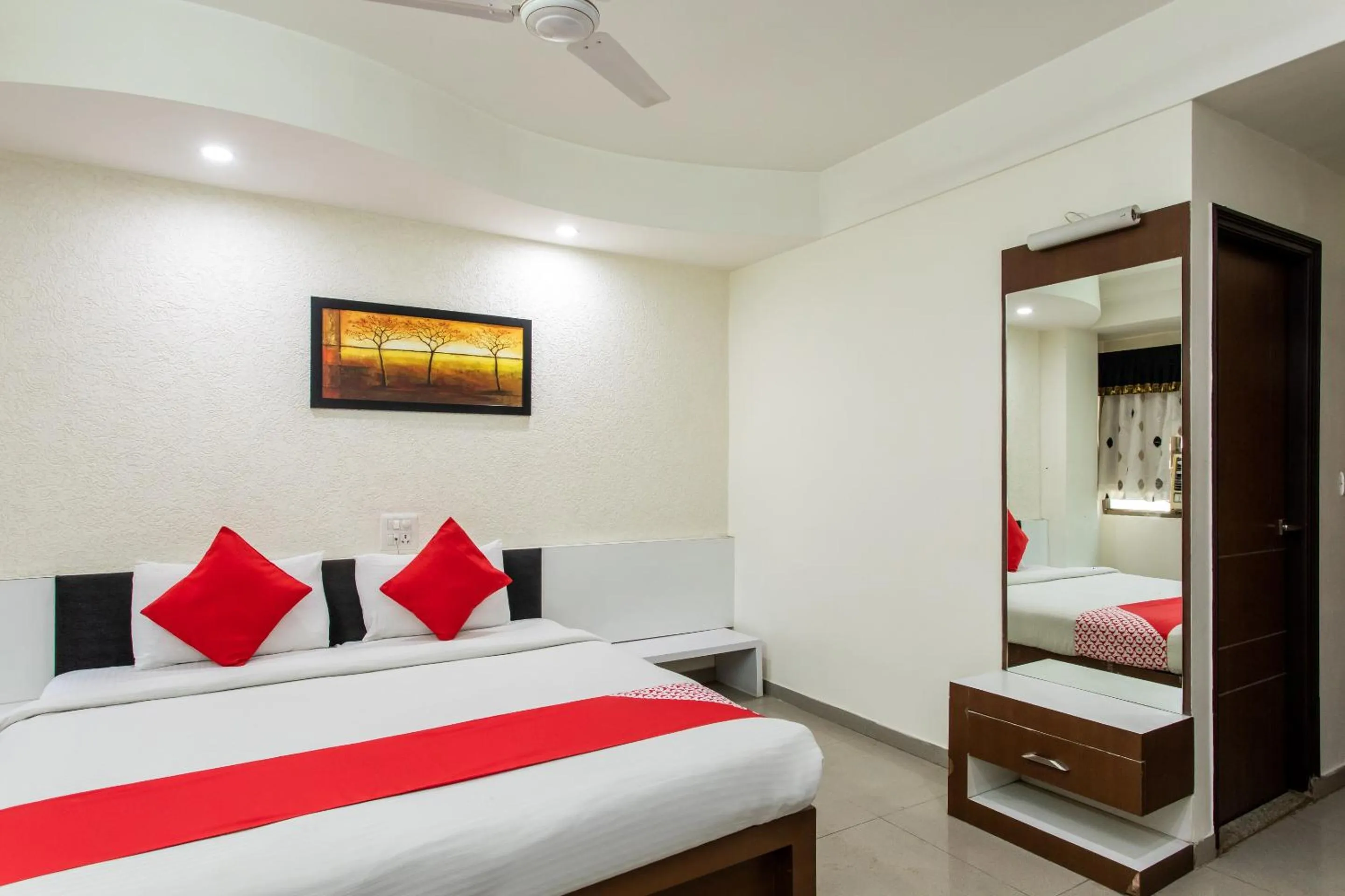 Bedroom, Bed in Hotel O Mohit Regency