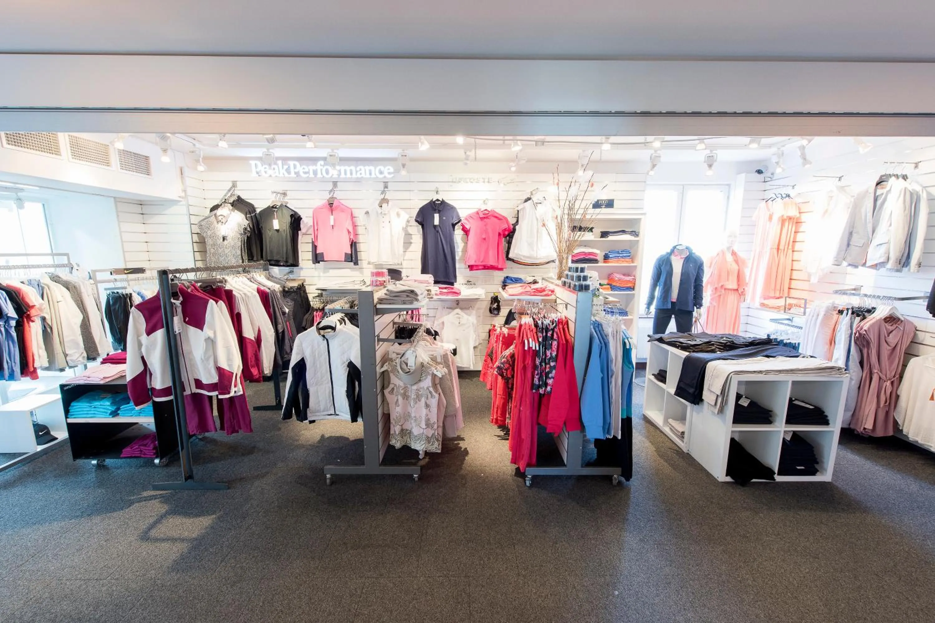 On-site shops in Ekerum Resort Öland