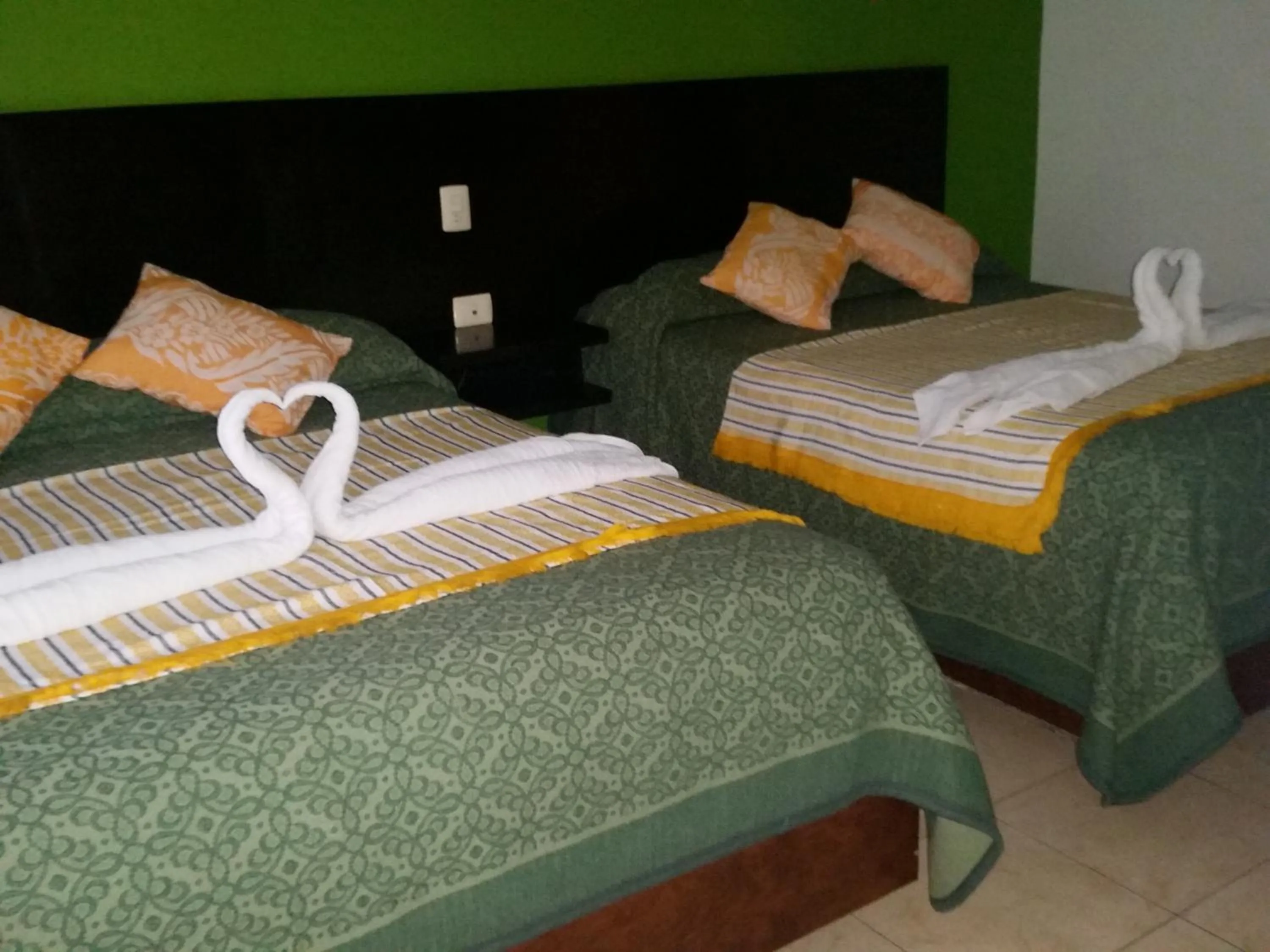 Photo of the whole room, Bed in Hotel Real Colonial