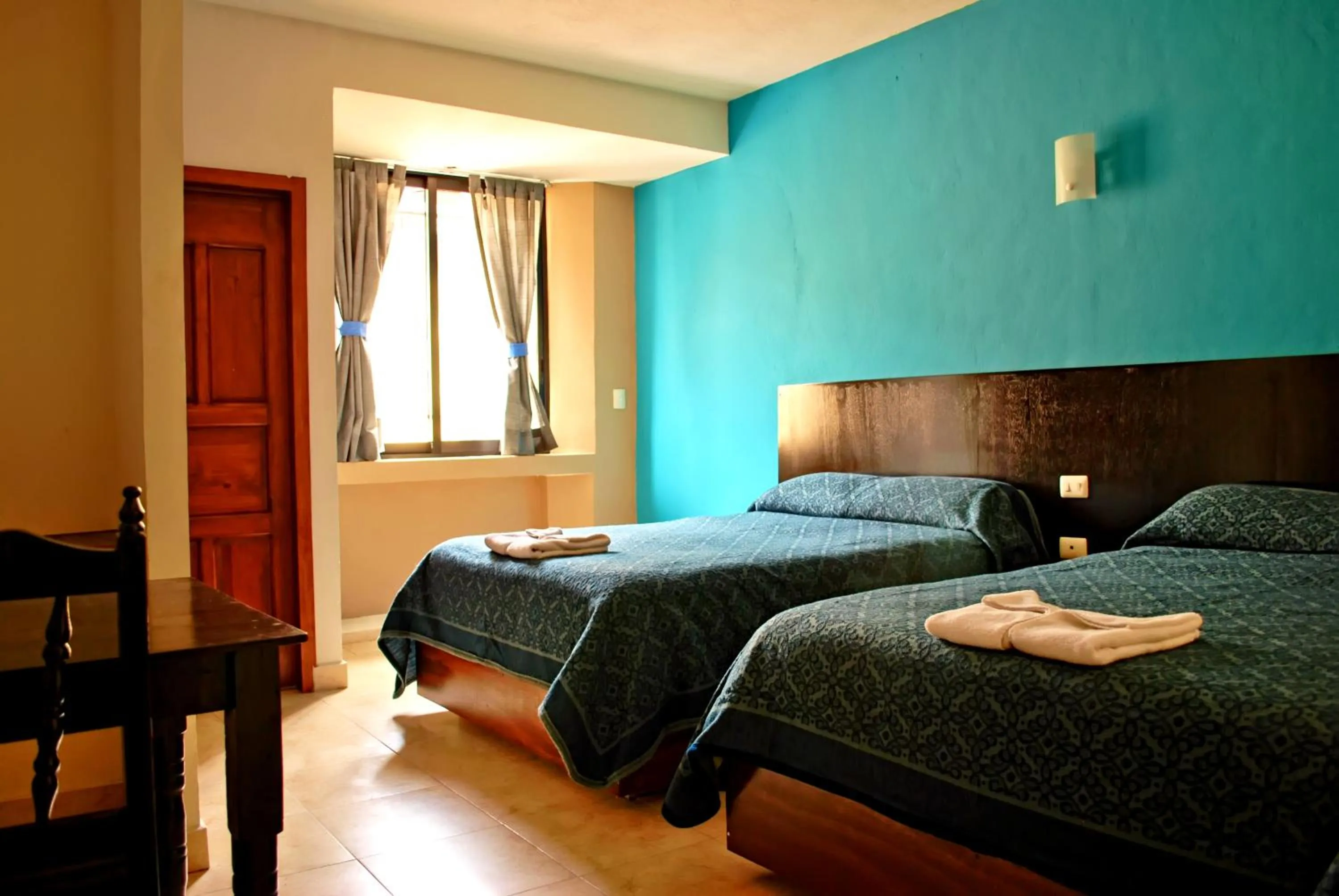 Bedroom, Bed in Hotel Real Colonial