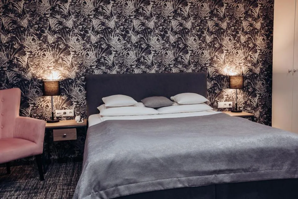 Bed in Miejsca noclegowe i Restauracja Kamiński