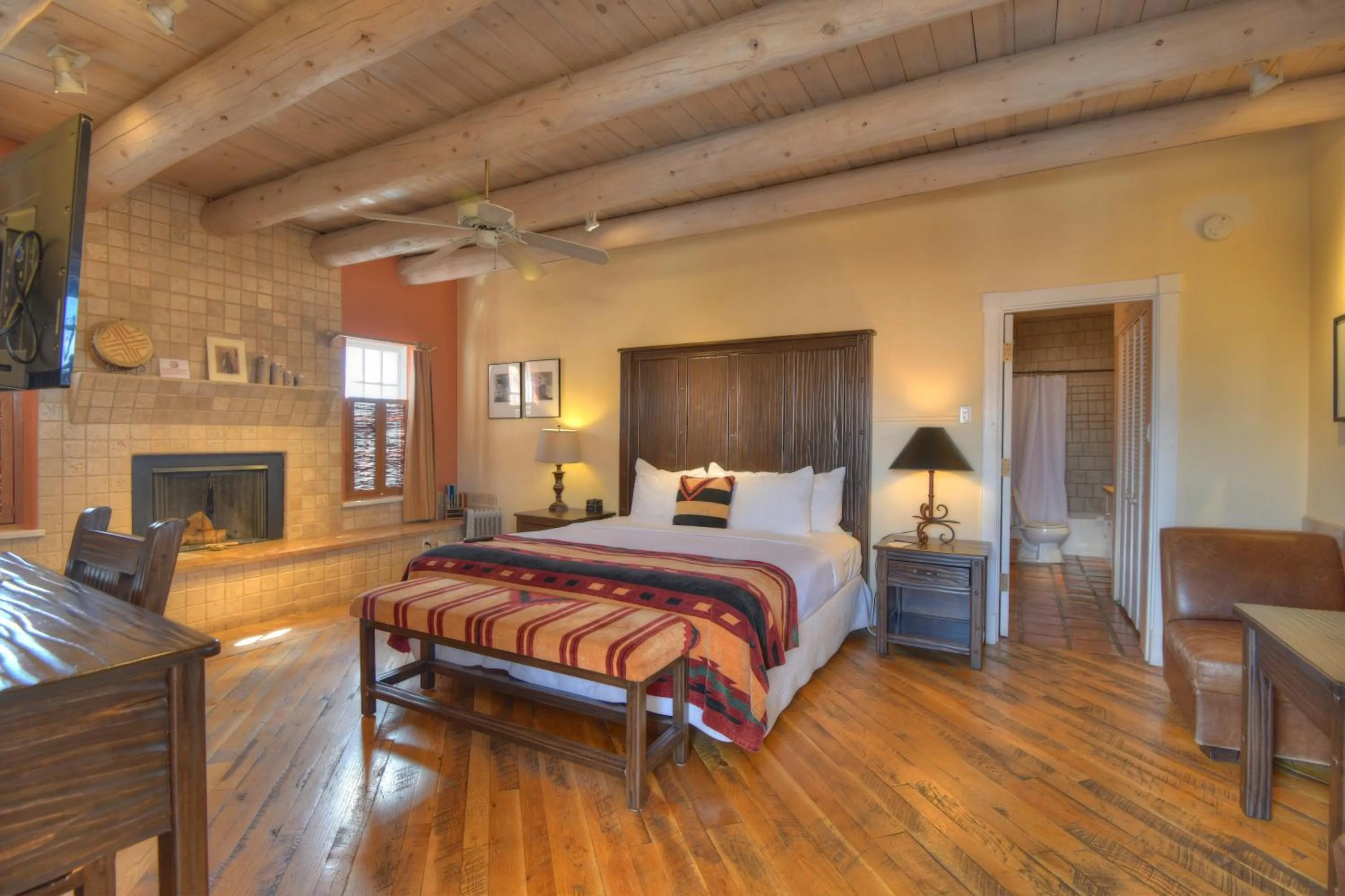 TV and multimedia, Bed in Inn at Vanessie