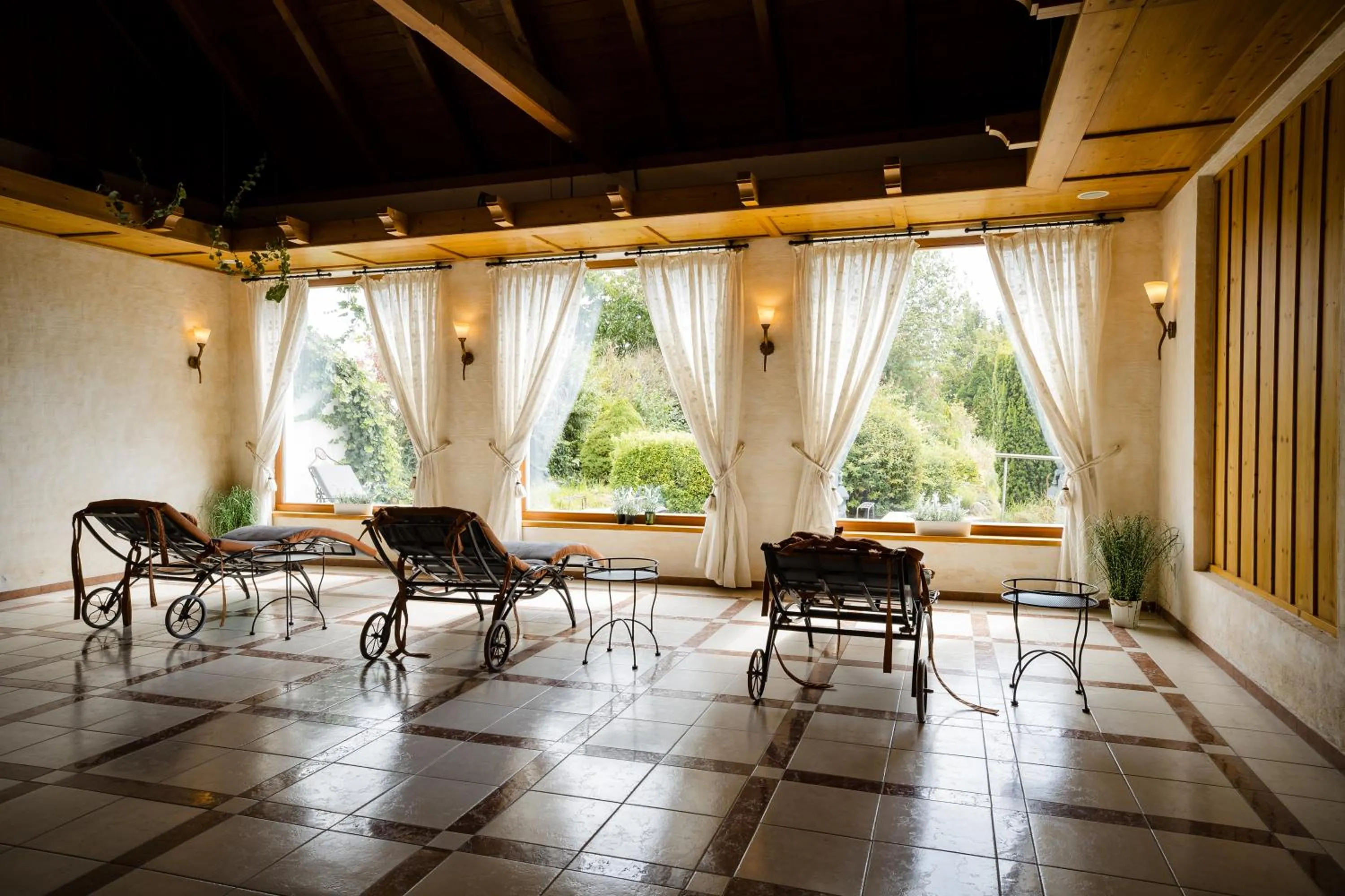 Spa and wellness centre/facilities in Thermenhotel Vier Jahreszeiten