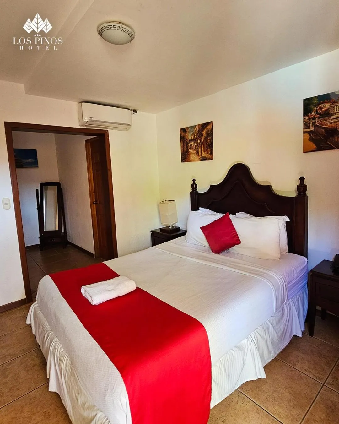 Bedroom, Bed in Hotel Los Pinos