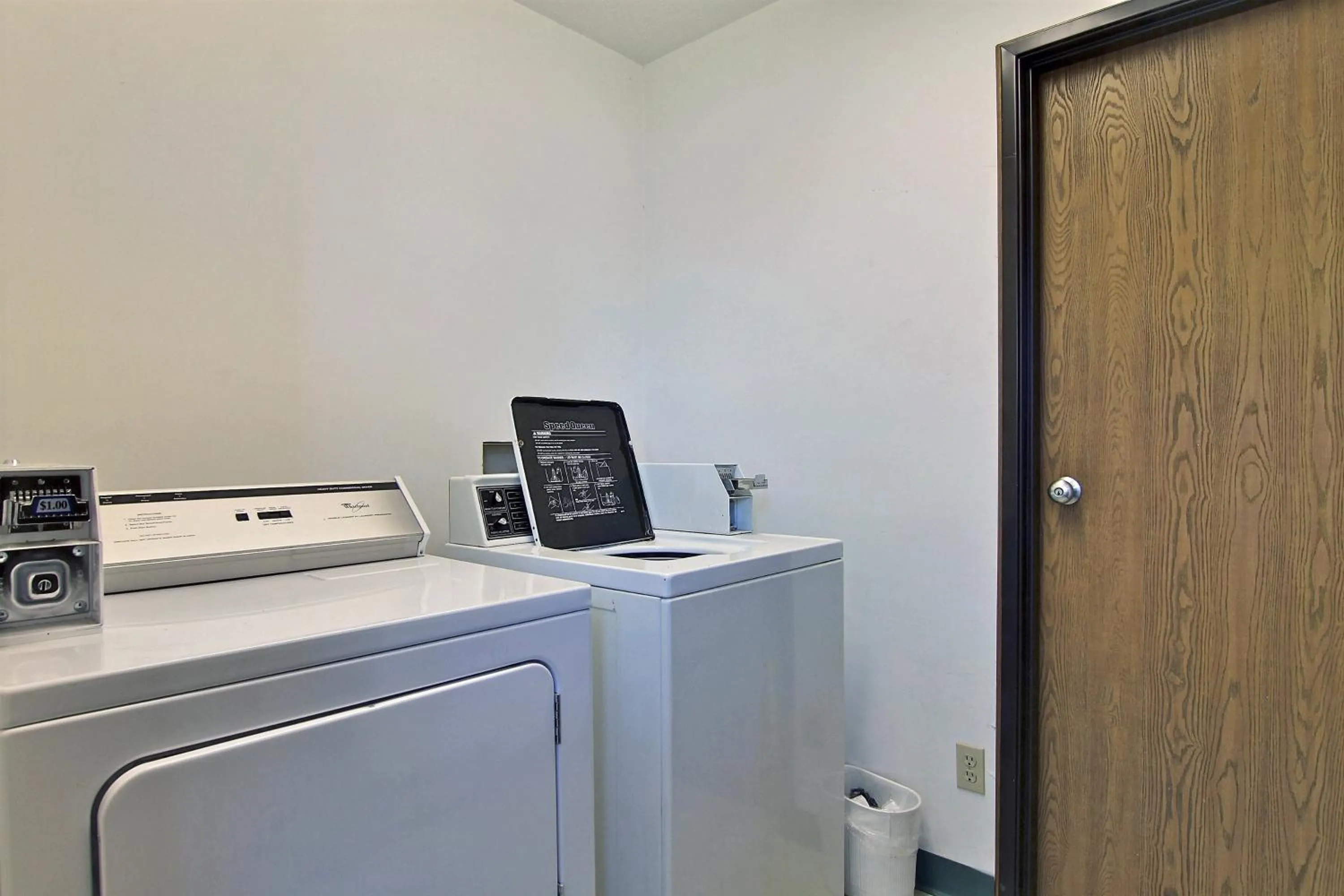 Area and facilities in Motel 6-Gilman, IL