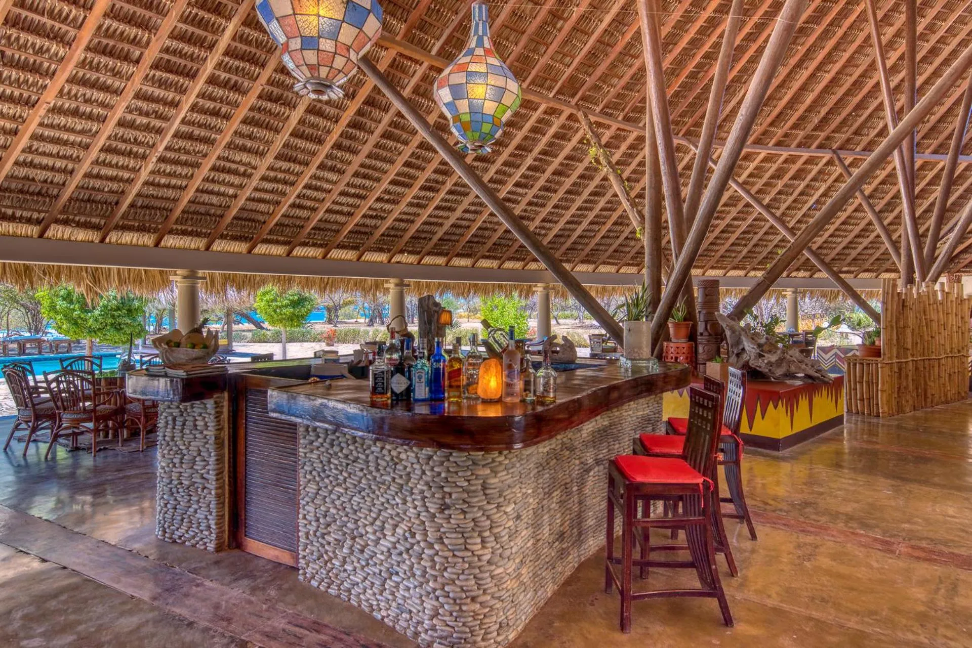 Lounge or bar in Hotel Punta Teonoste Boutique Beachfront Resort