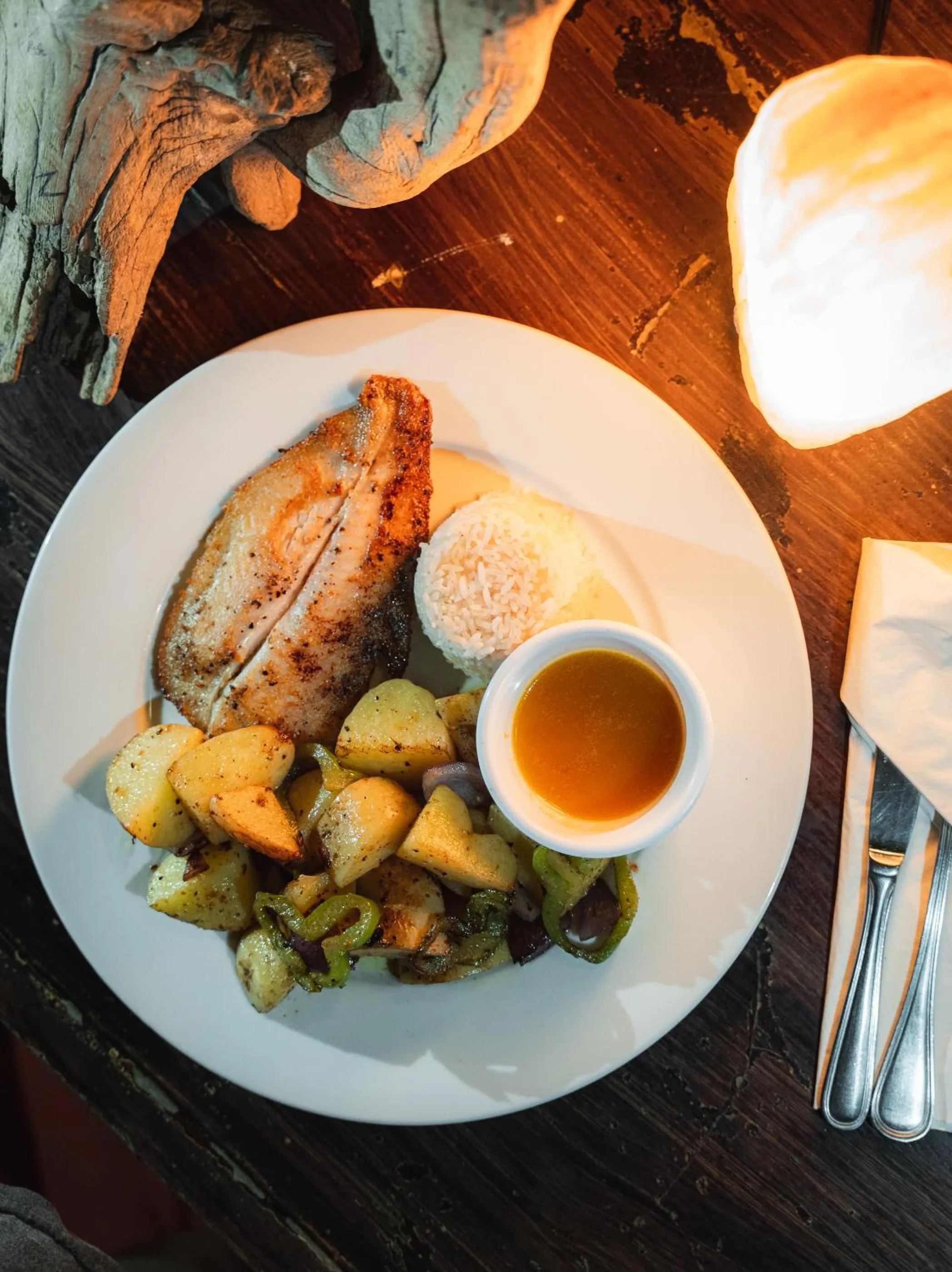 Food and drinks in Hotel Punta Teonoste Boutique Beachfront Resort