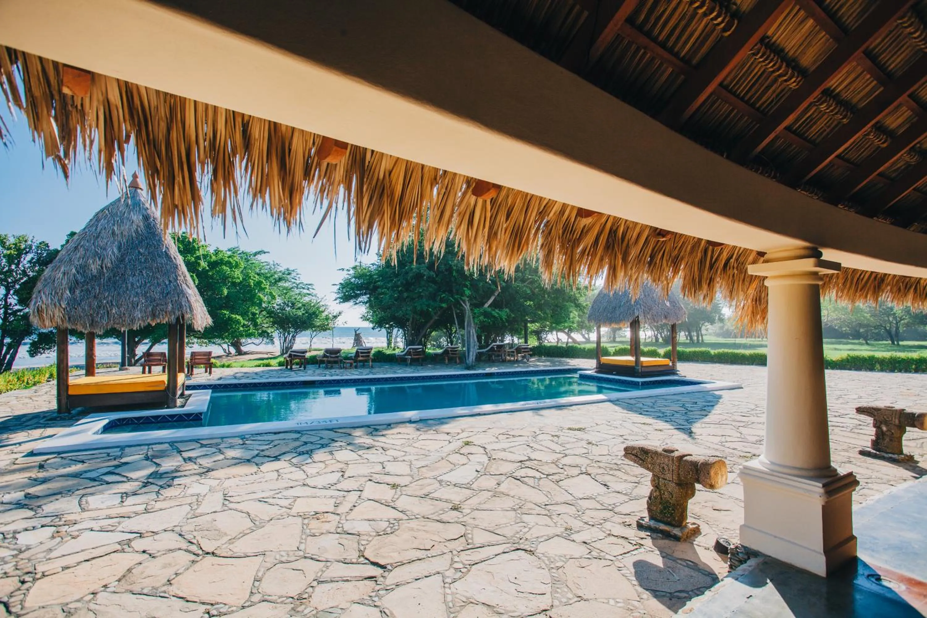 Restaurant/places to eat in Hotel Punta Teonoste Boutique Beachfront Resort