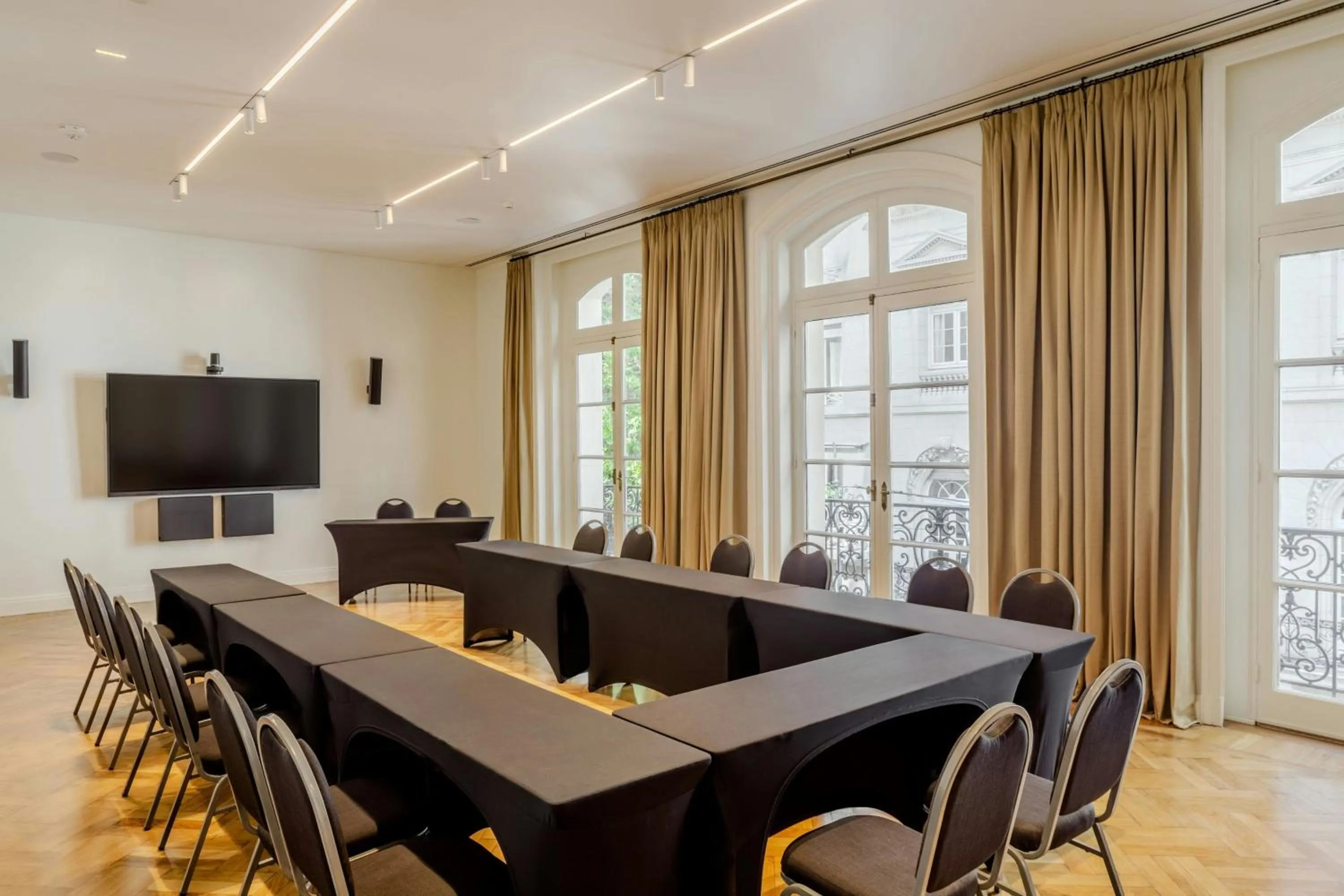 Meeting/conference room in Recoleta Grand, Buenos Aires, a Tribute Portfolio Hotel